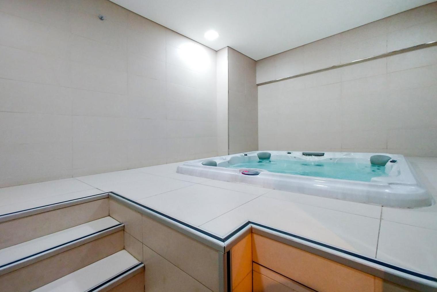 Blueground Sheikh Zayed Rd Pool Gym Dxb-143 Apartment Dubai