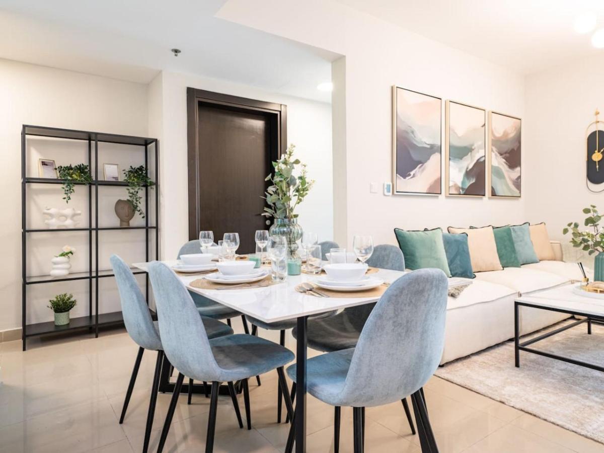 Sleek 2 Bed In Sports Apartment Dubai