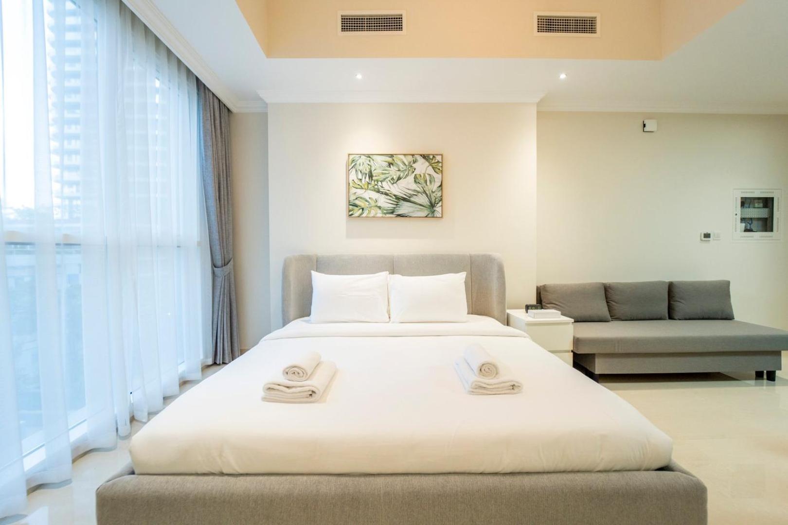 Apartment Aws Homes - In The Heart Of Downtown