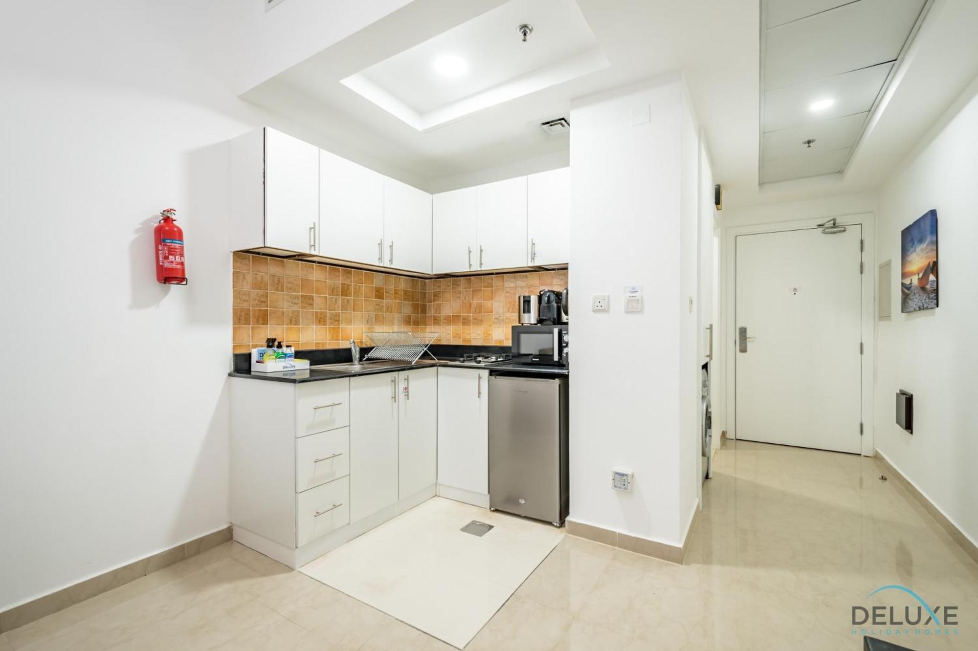 Charming In Hanover Square, Jumeirah Village Circle By Deluxe Homes Apartment Dubai