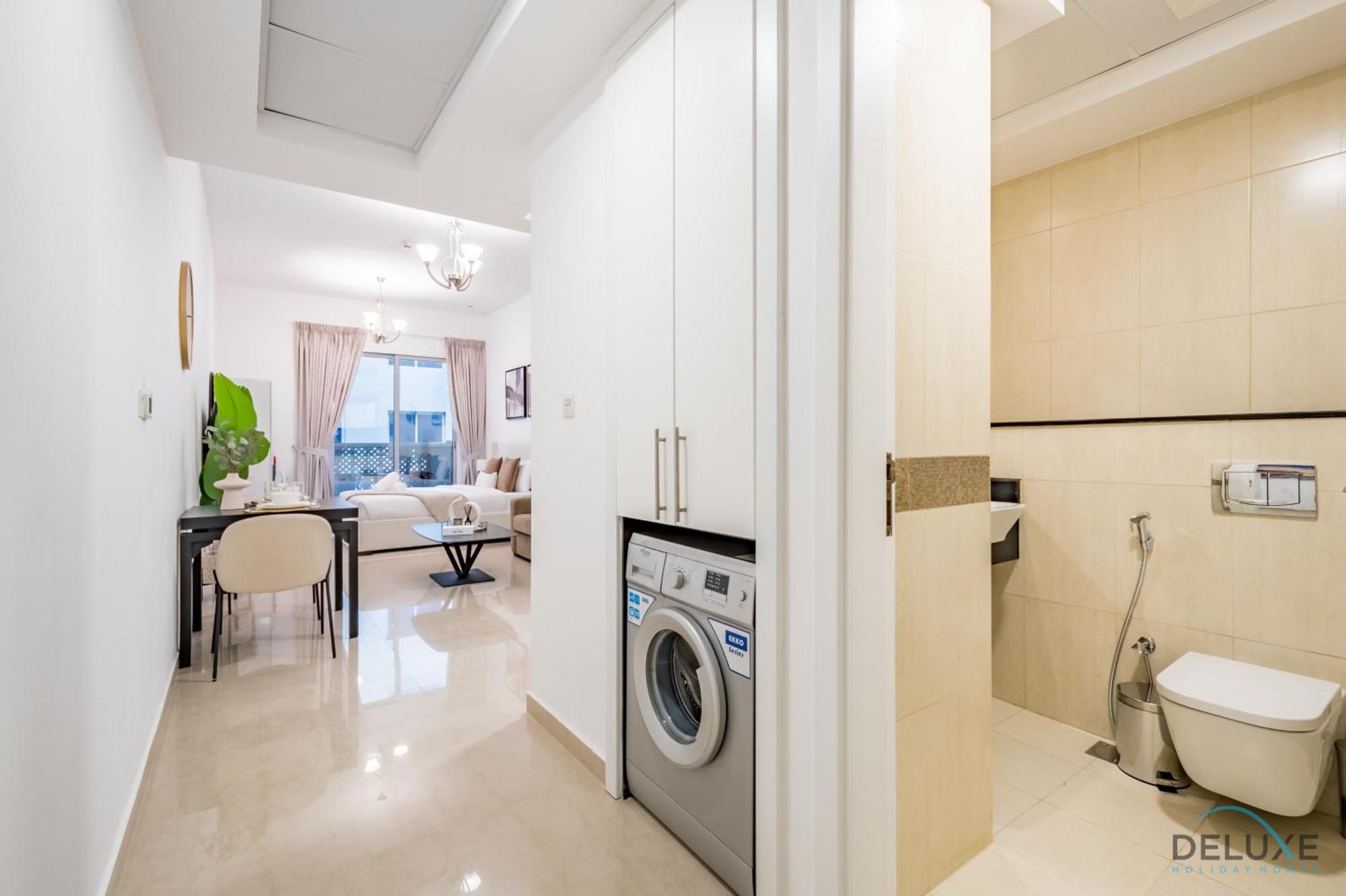 Apartment Charming In Hanover Square, Jumeirah Village Circle By Deluxe Homes Dubai