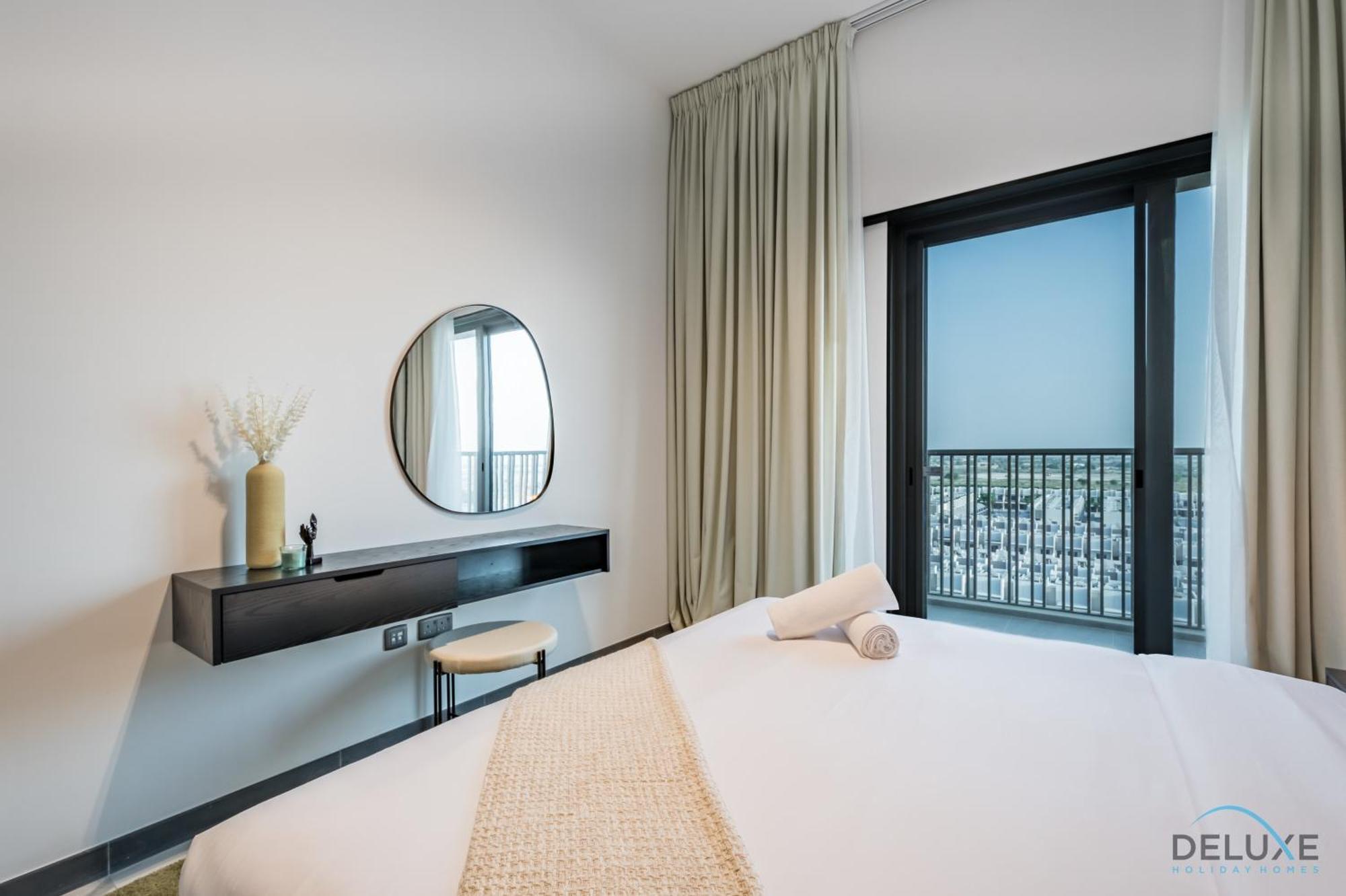 Apartment Lovely 1br In Mag Eye 910, Mohammad Bin Rashid By Deluxe Homes Dubai