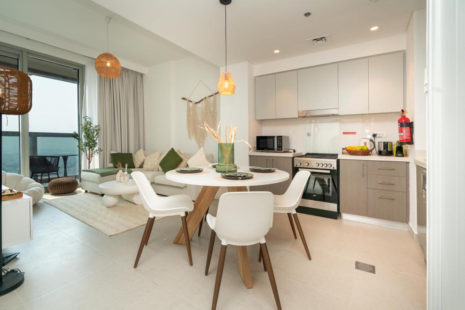 Downtown Luxury - Open Views Of The & The Sea - Walking Distance To Mall *