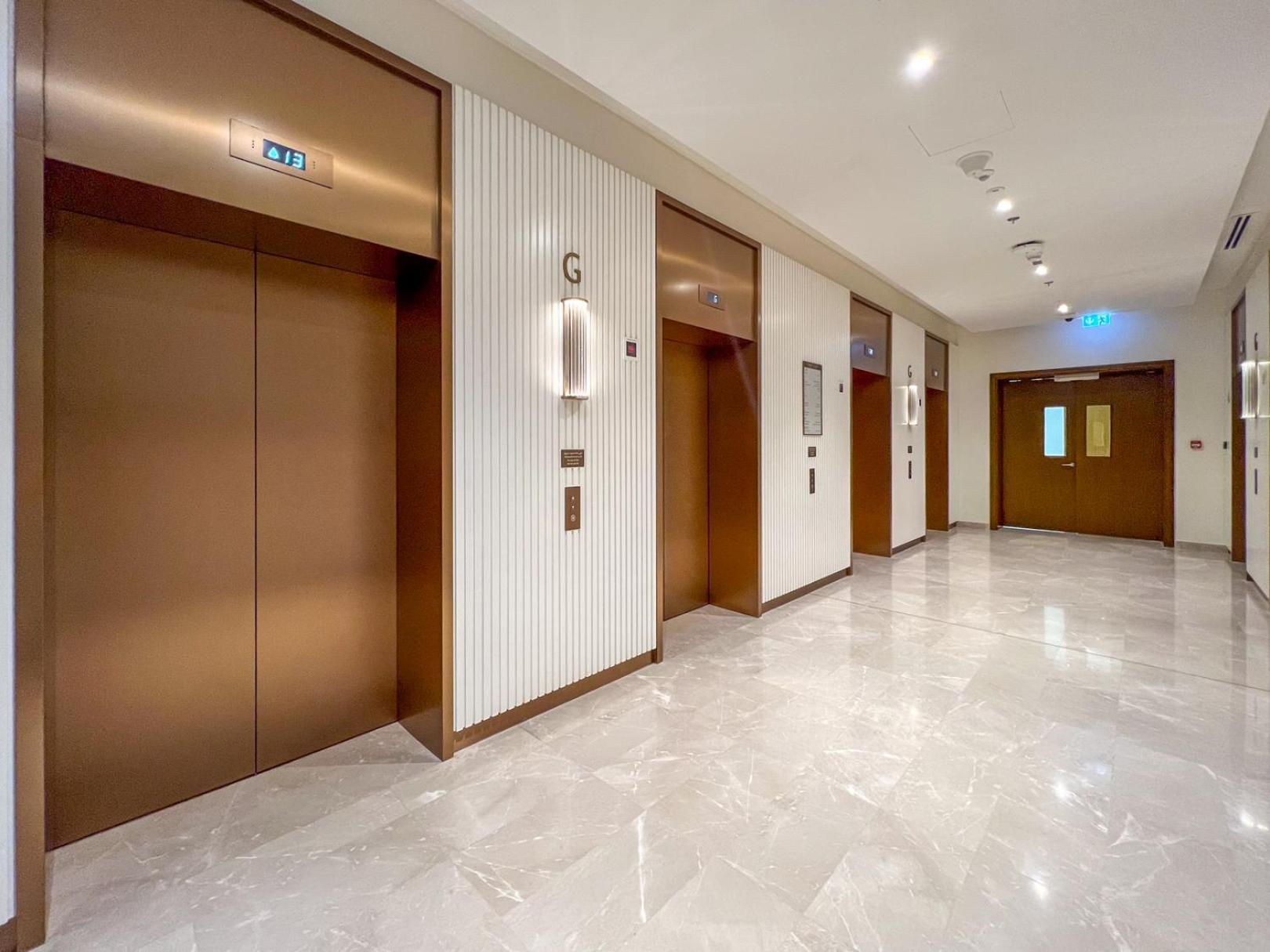 Apartment Downtown Luxury - Open Views Of The & The Sea - Walking Distance To Mall *