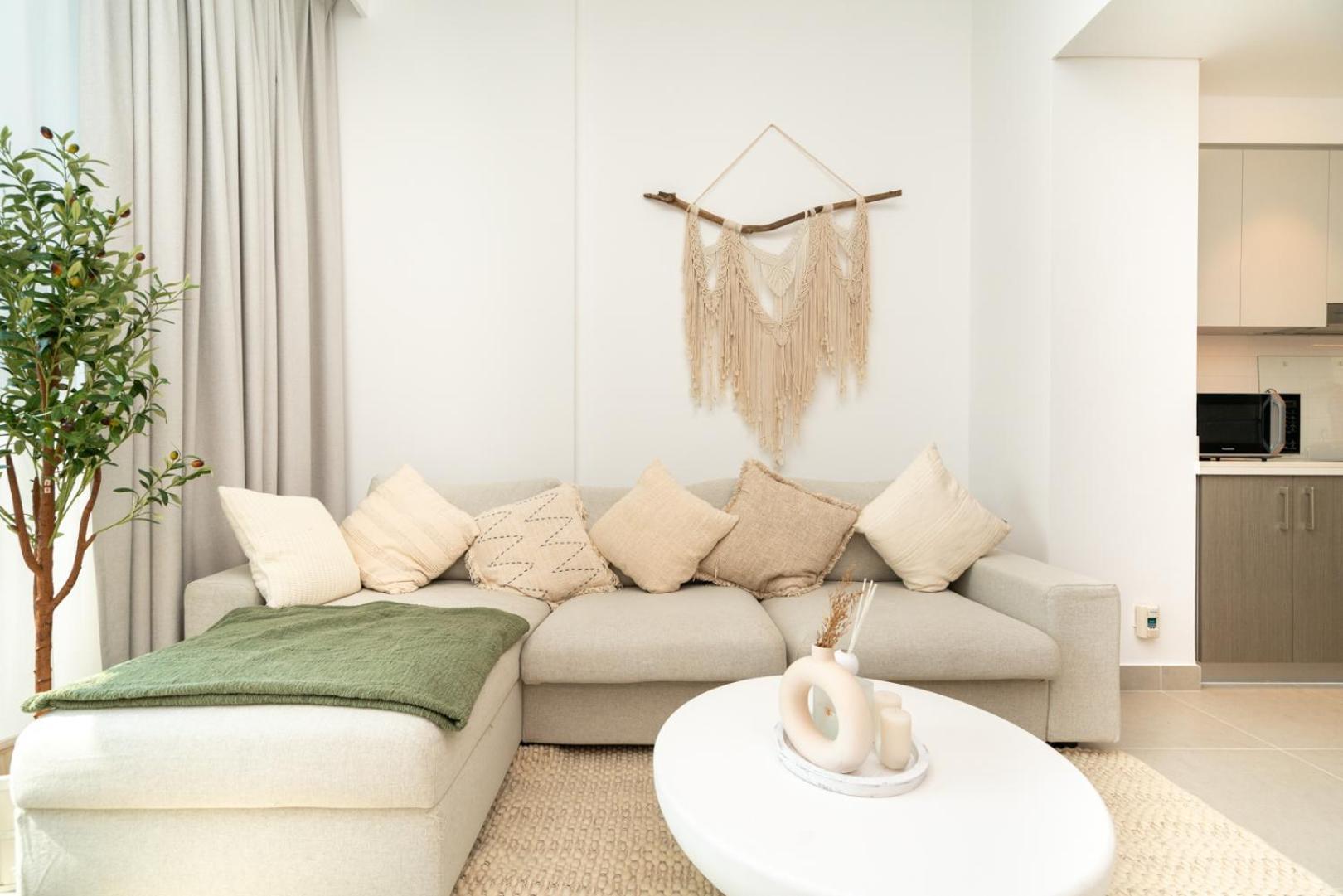 Apartment Downtown Luxury - Open Views Of The & The Sea - Walking Distance To Mall *