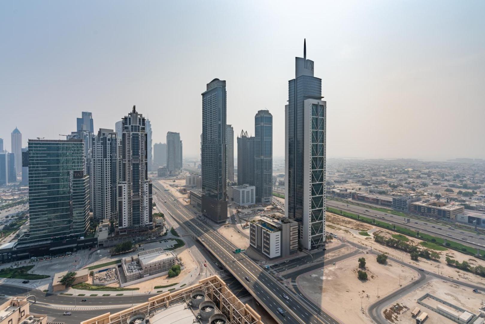 Downtown Luxury - Open Views Of The & The Sea - Walking Distance To Mall Apartment