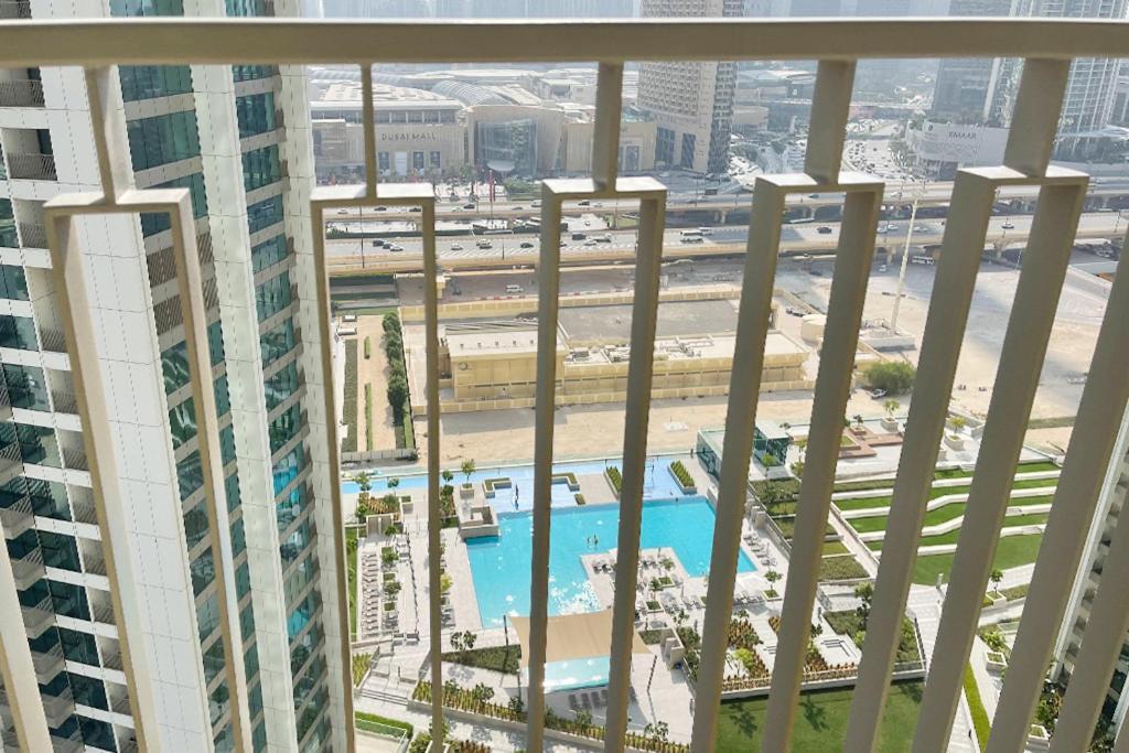 Rh - Burj Khalifa View, 03br With Maid's Room, 7 Mins Walk To Burj Khalifa Apartment Dubai