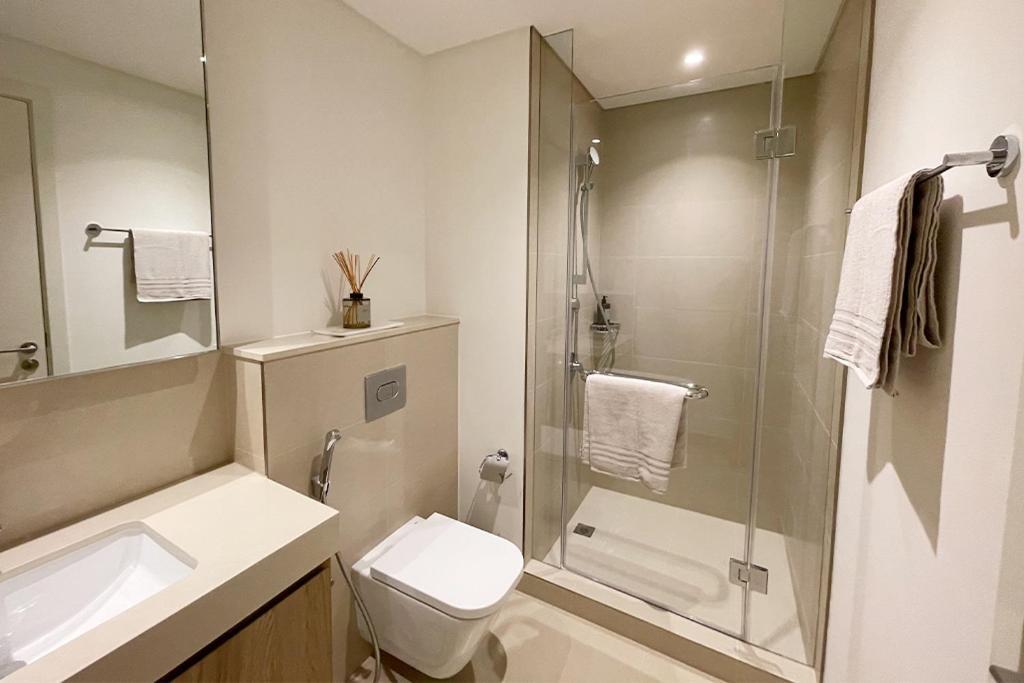 Apartment Rh - Burj Khalifa View, 03br With Maid's Room, 7 Mins Walk To Burj Khalifa Dubai