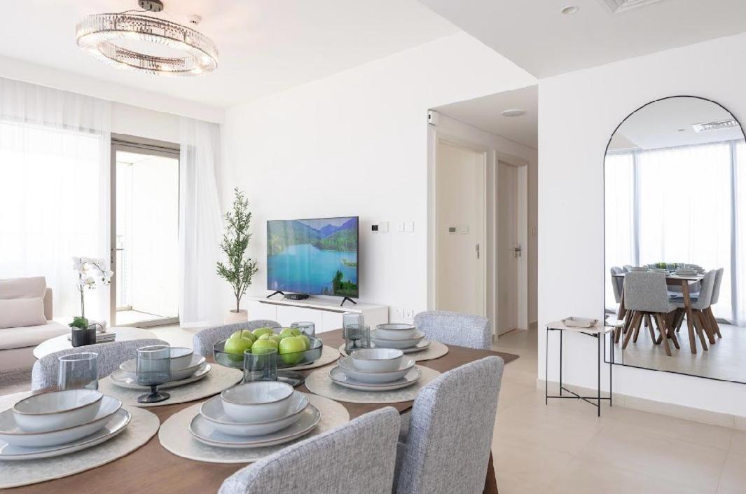 Rh - Burj Khalifa View, 03br With Maid's Room, 7 Mins Walk To Burj Khalifa