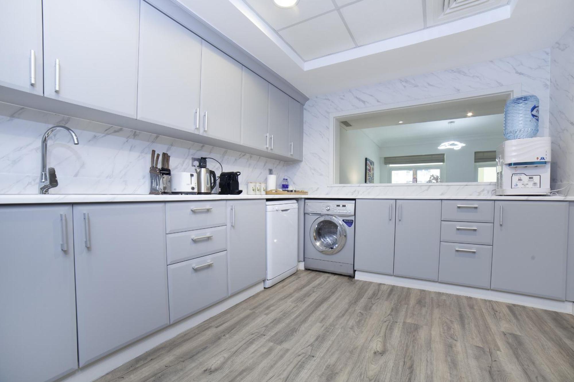 Lux Living On Palm Jumeirah With Pool & Access Apartment *