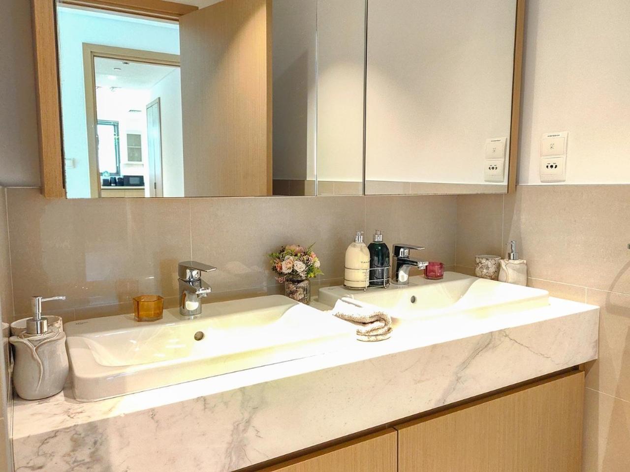 Apartment Creek Harbour Retreat: Luxurious 2-br *
