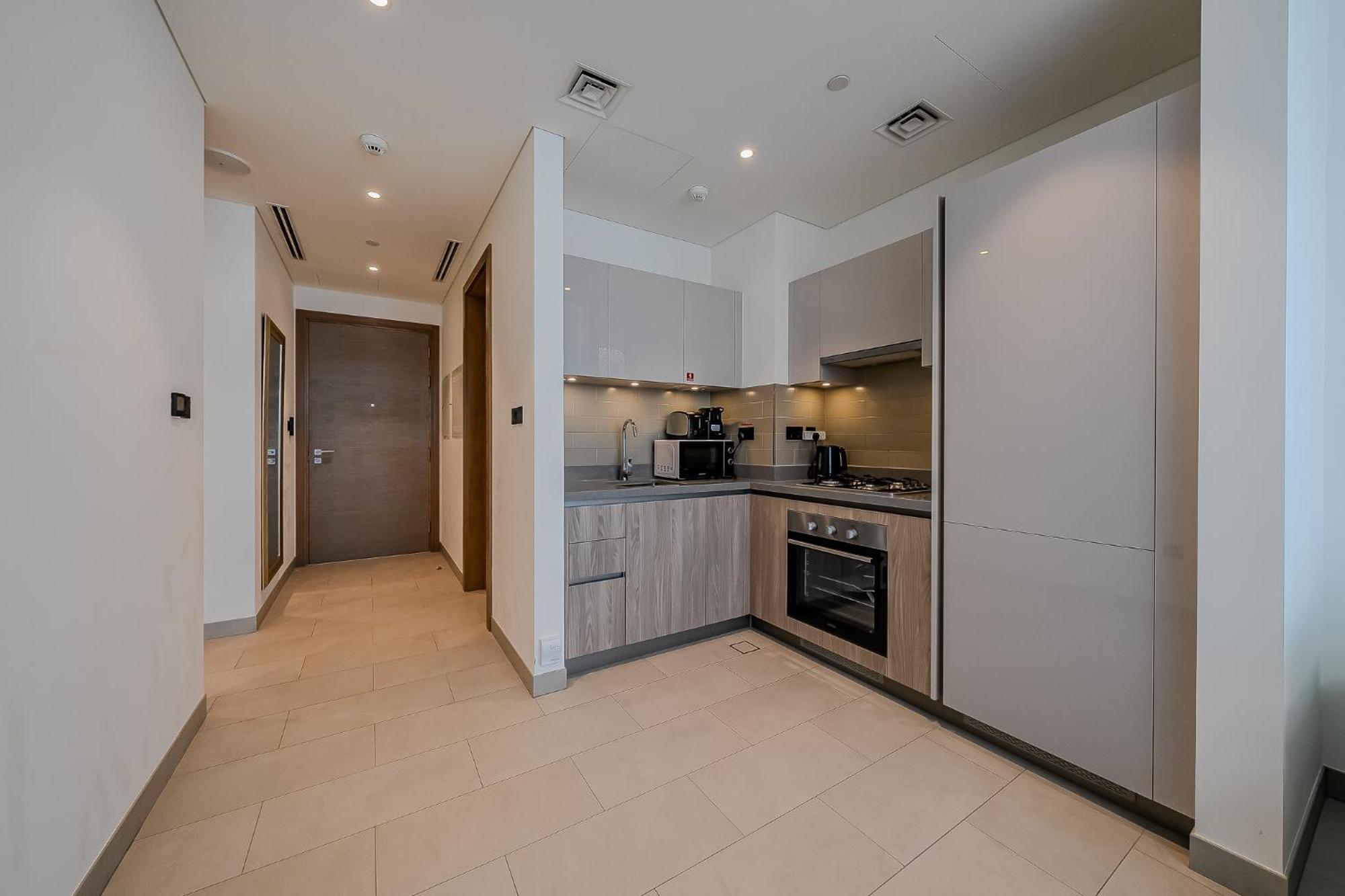 Stylish 1 Bdr In Sobha Waves Dubai