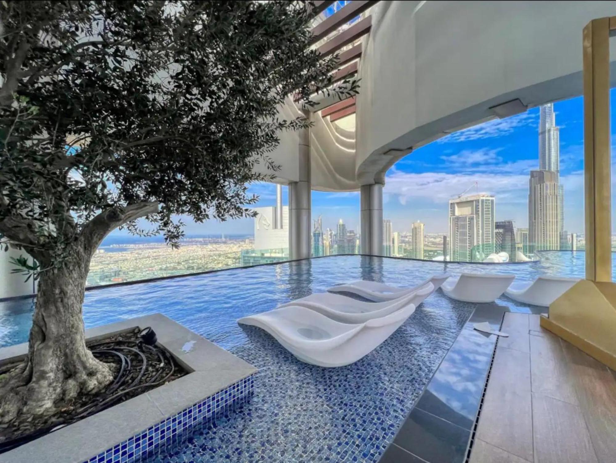Apartment High Floor In 5 Star With Infinity Pool Burj View Gym Sauna *