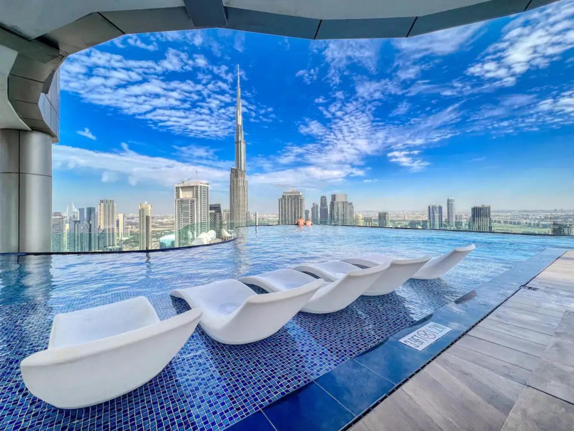 High Floor In 5 Star With Infinity Pool Burj View Gym Sauna *