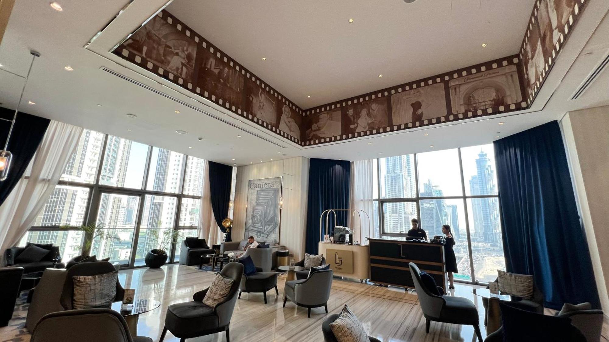 High Floor In 5 Star With Infinity Pool Burj View Gym Sauna *