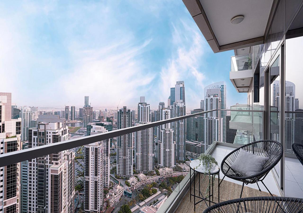 Apartment High Floor In 5 Star With Infinity Pool Burj View Gym Sauna *