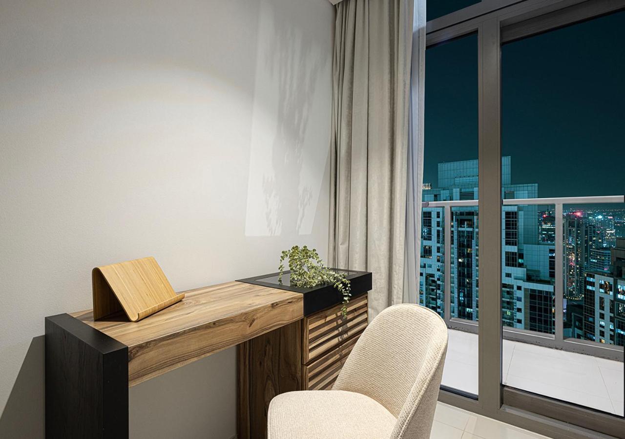 High Floor In 5 Star With Infinity Pool Burj View Gym Sauna Apartment Dubai