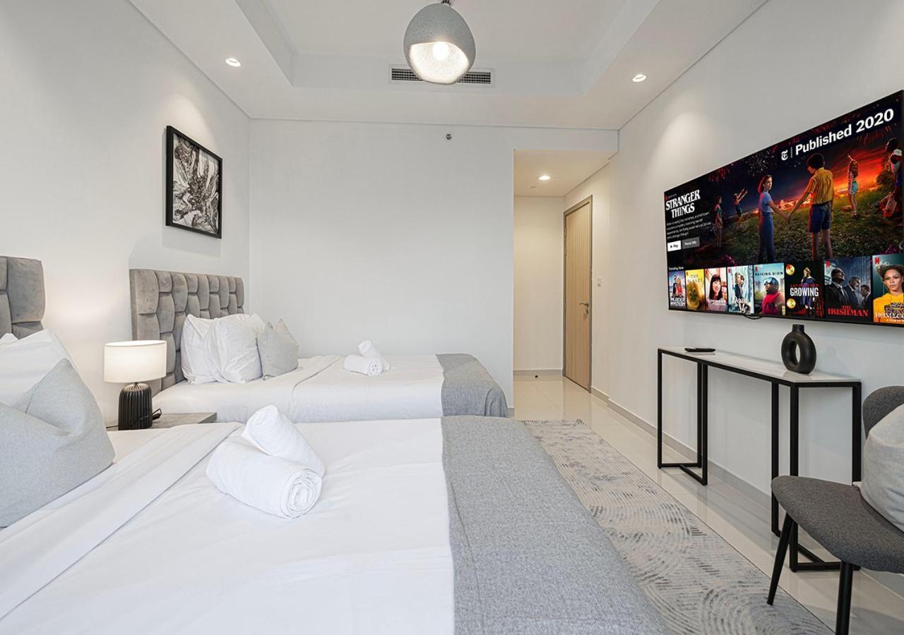 High Floor In 5 Star With Infinity Pool Burj View Gym Sauna *