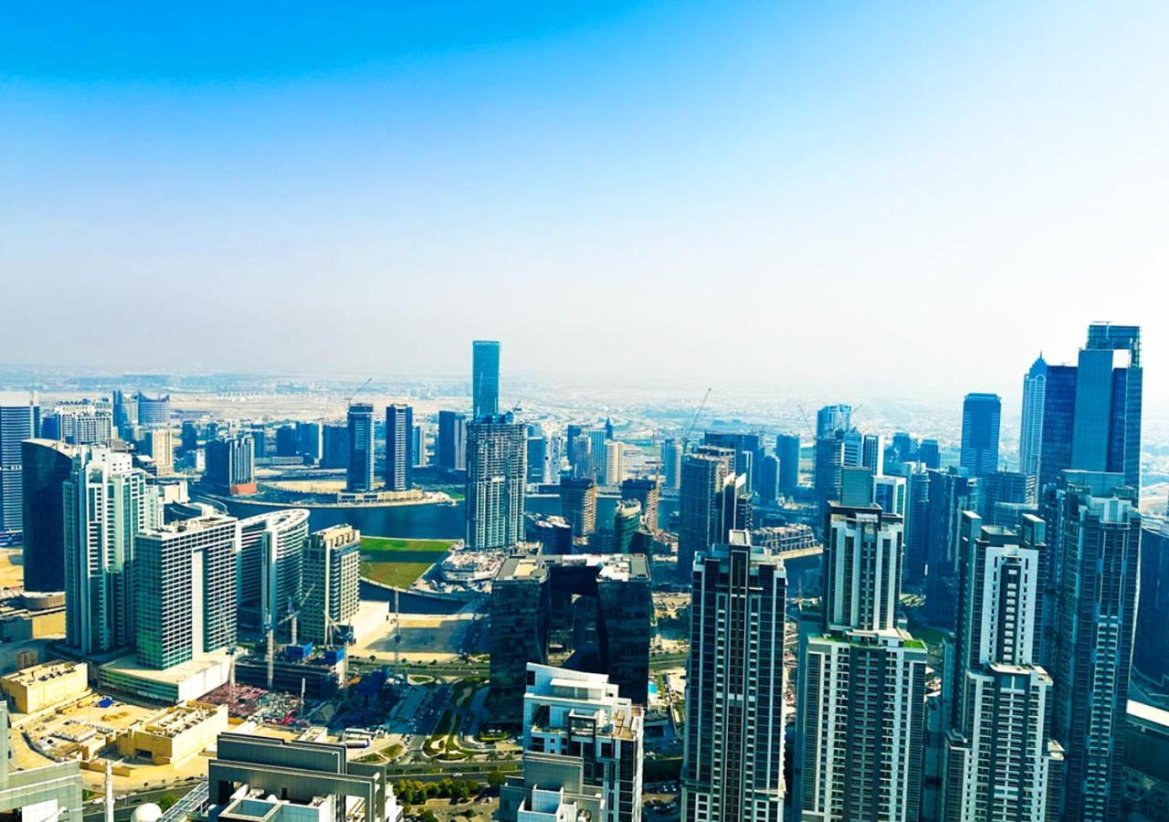 Spectacular Views On The 55th Floor & Infinity Pool Apartment