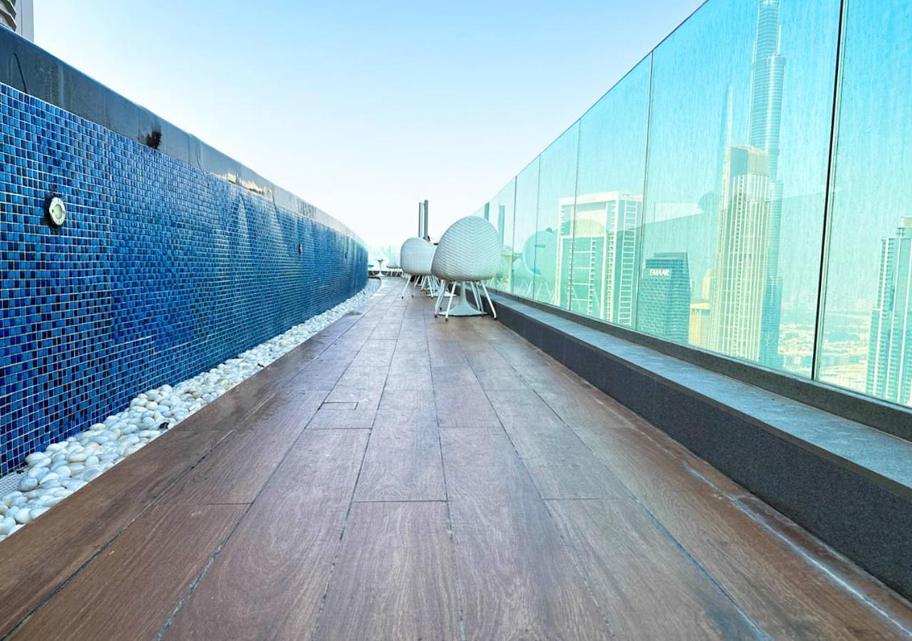Spectacular Views On The 55th Floor & Infinity Pool Apartment *