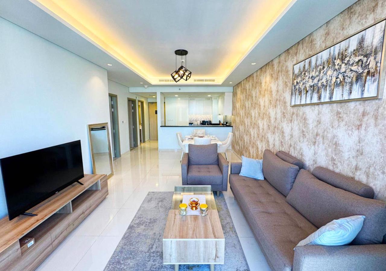 Spectacular Views On The 55th Floor & Infinity Pool Apartment *