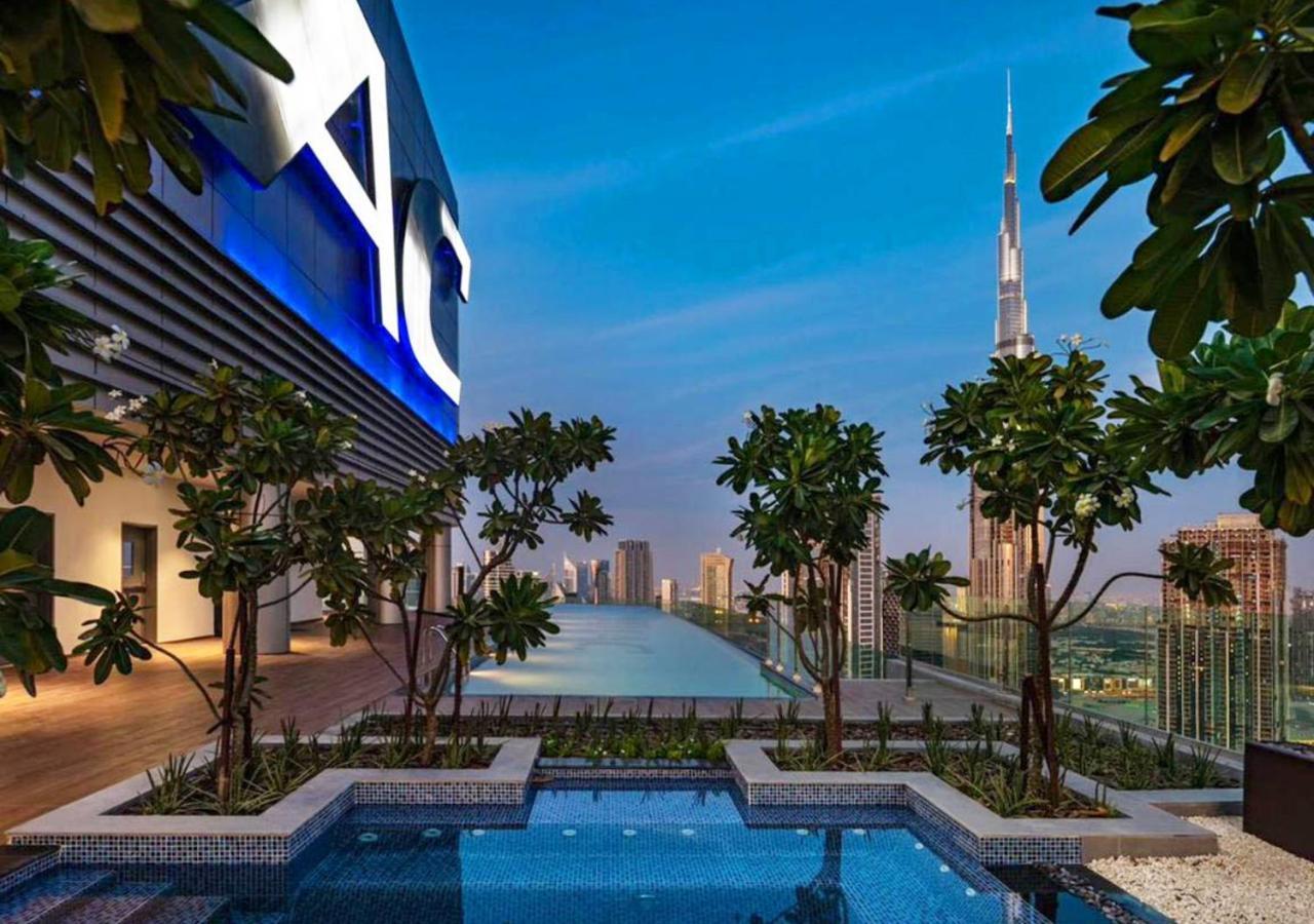 Spectacular Views On The 55th Floor & Infinity Pool Apartment Dubai