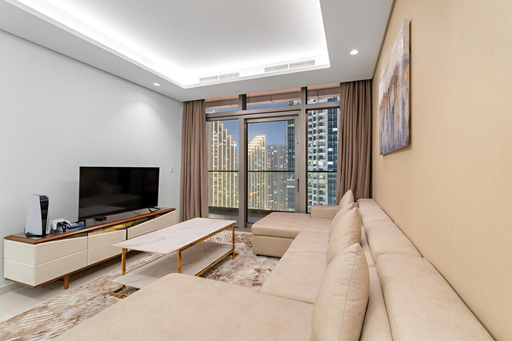 First Class 2br Modern Luxury At Paramount Dubai