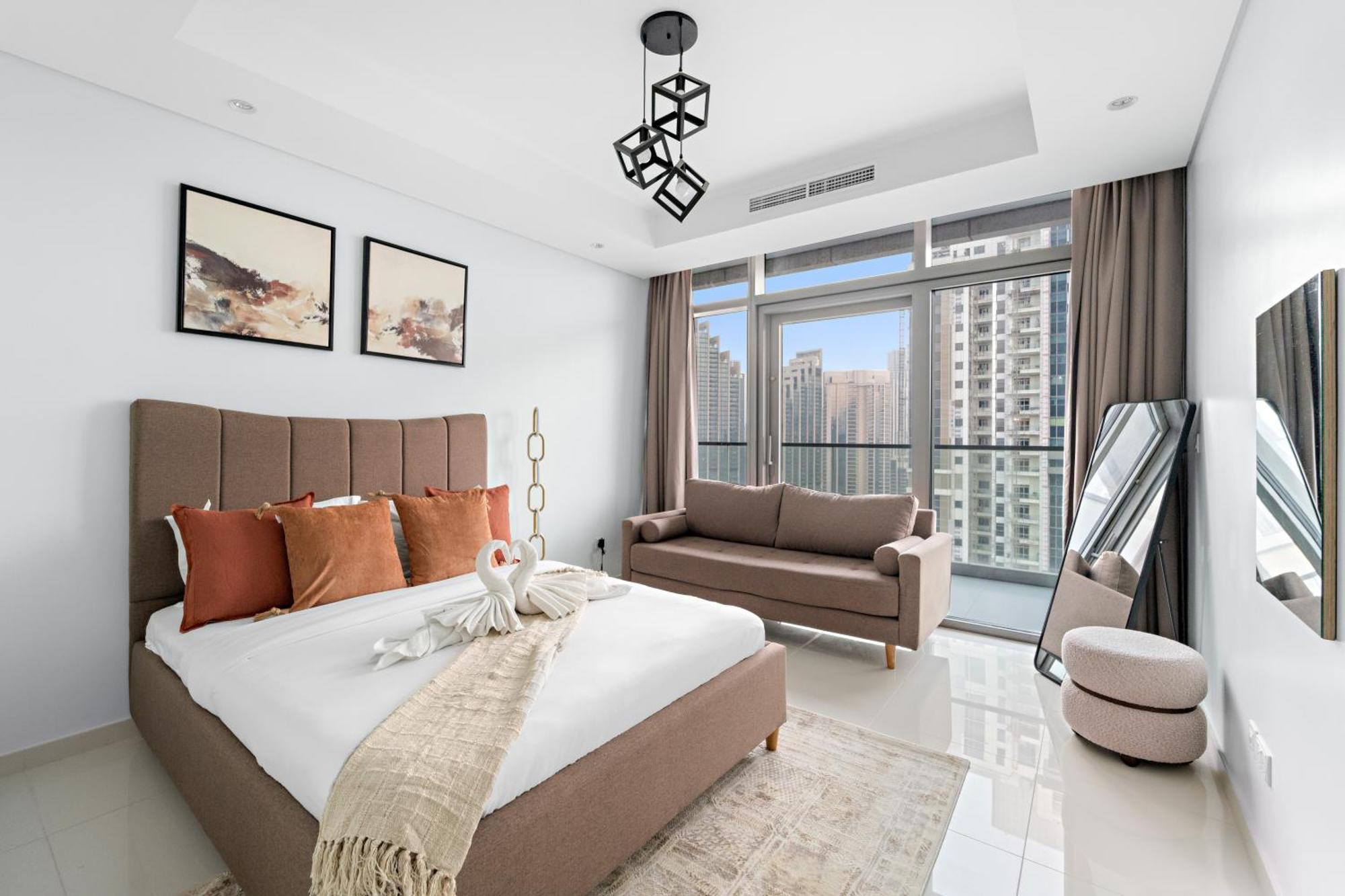 Apartment First Class 2br Modern Luxury At Paramount Dubai
