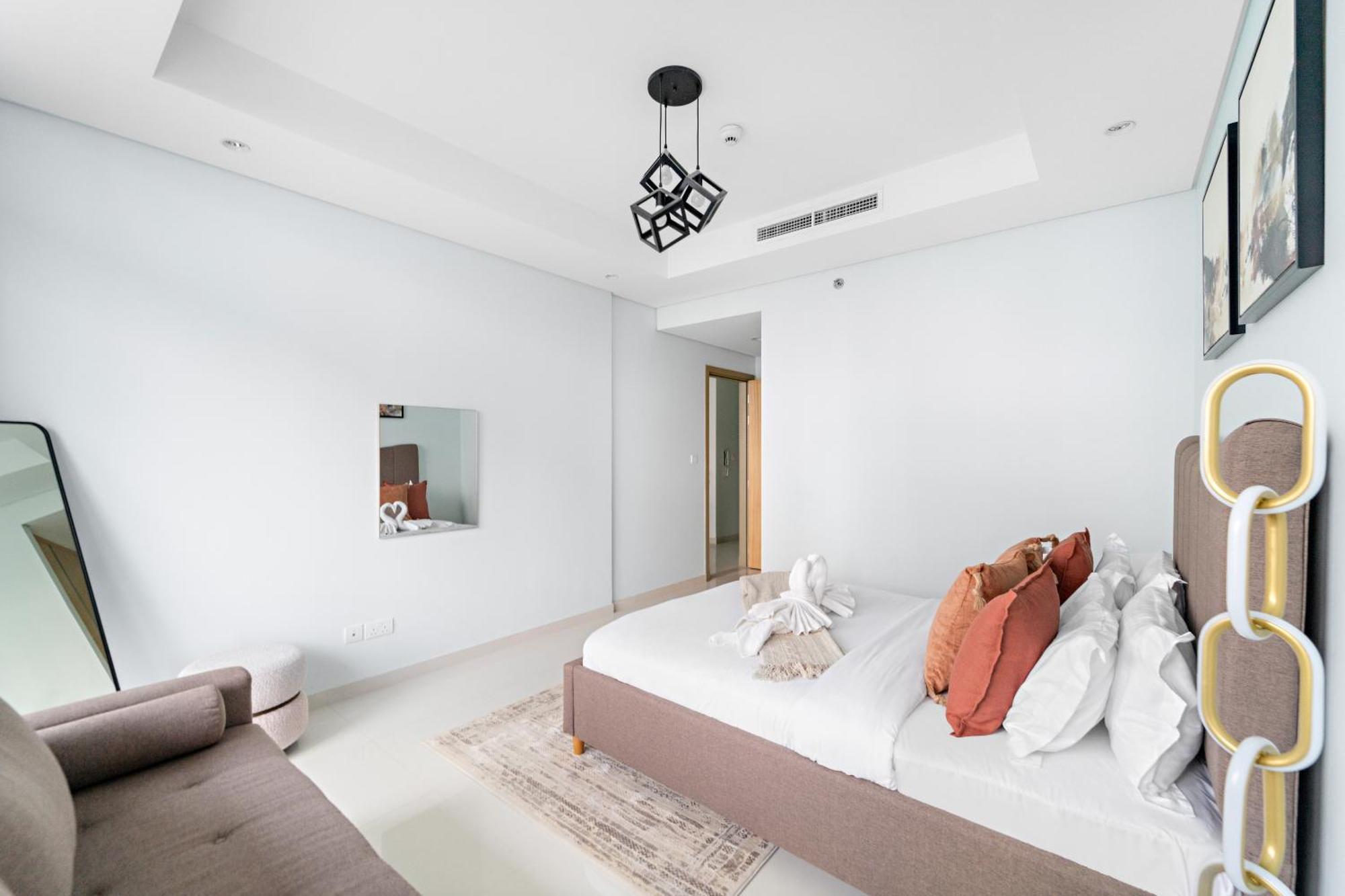 First Class 2br Modern Luxury At Paramount * Dubai