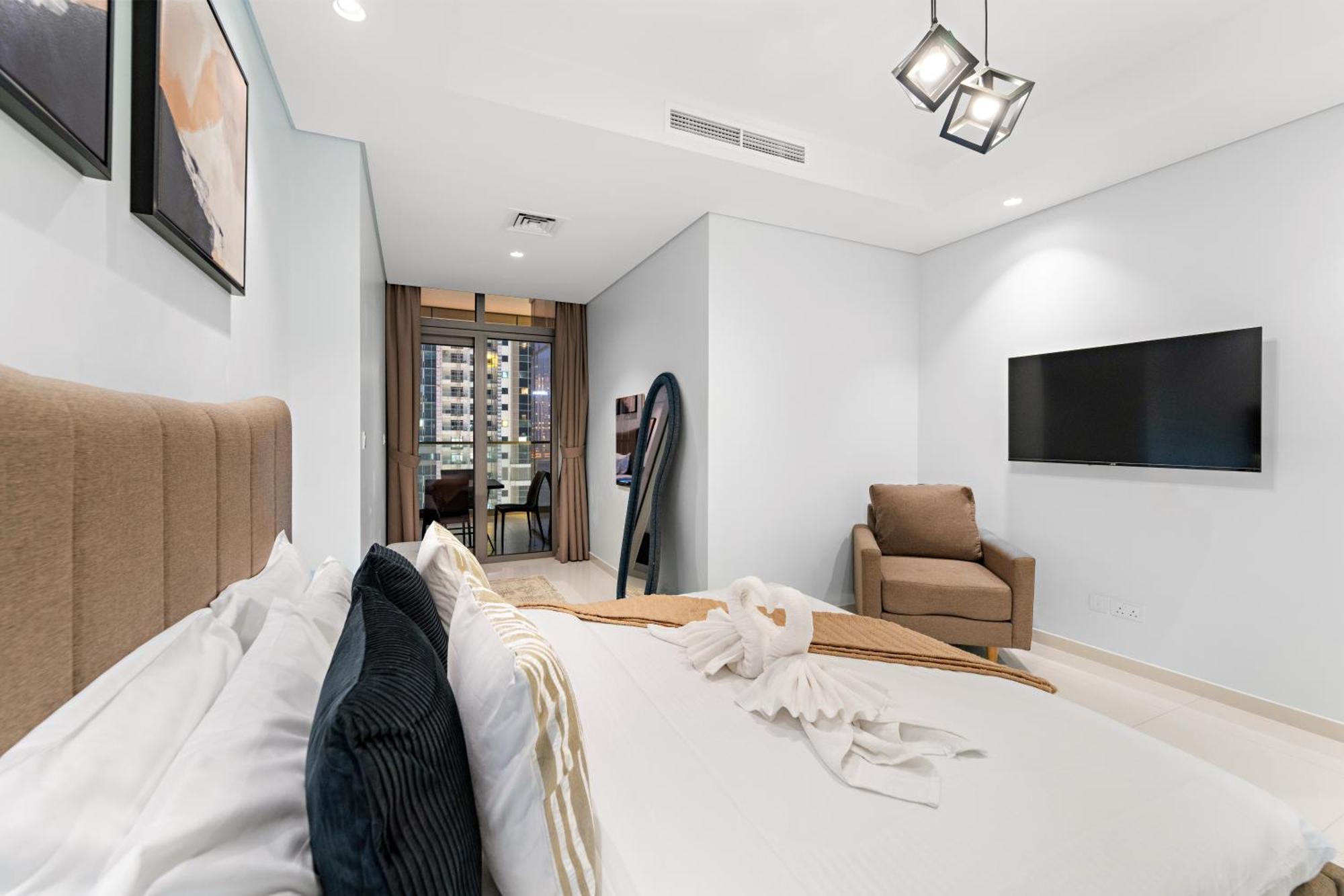 First Class 2br Modern Luxury At Paramount Apartment