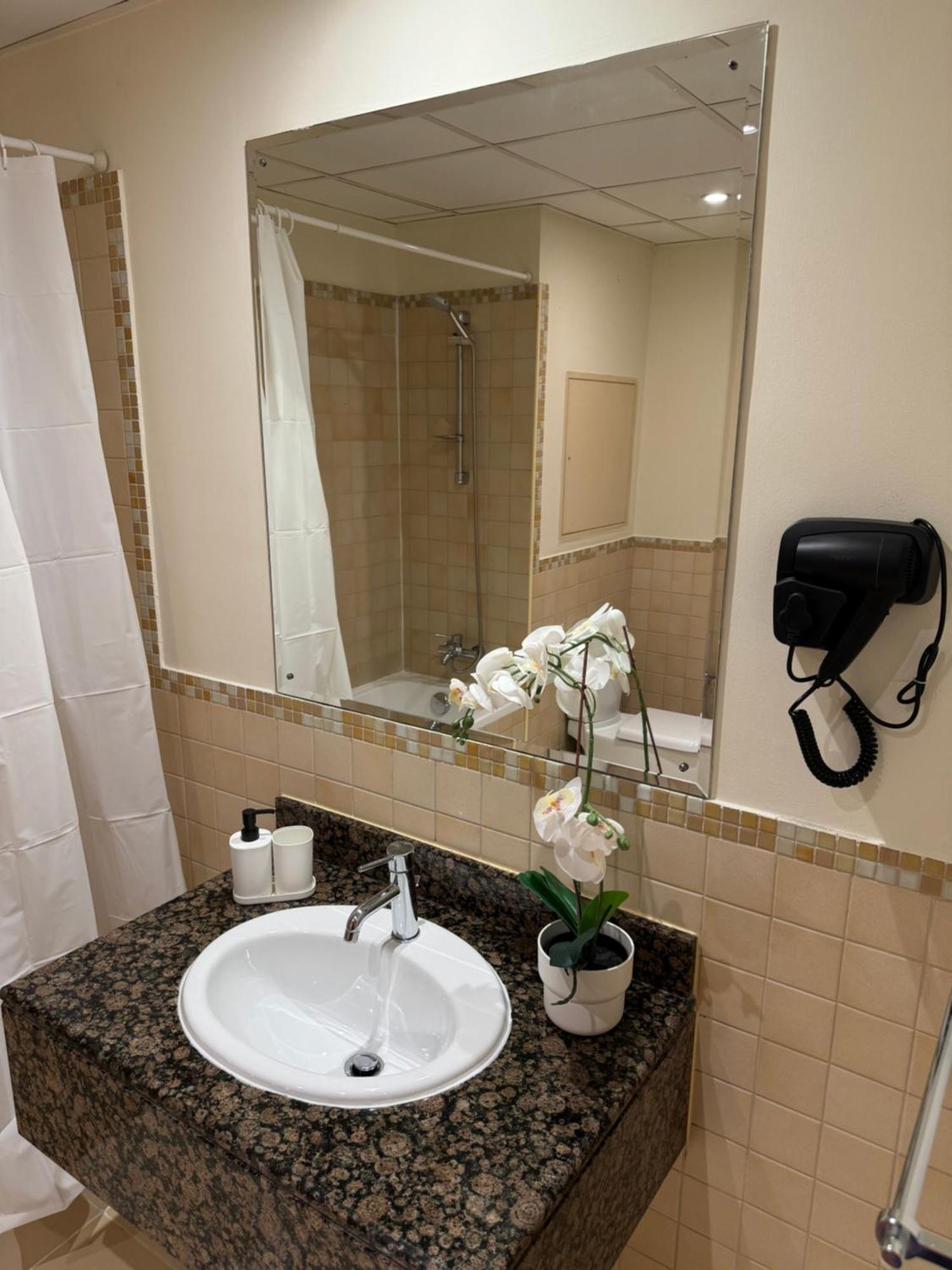 Hostel Marina Jasmine - Luxury - Jumeirah Beach *