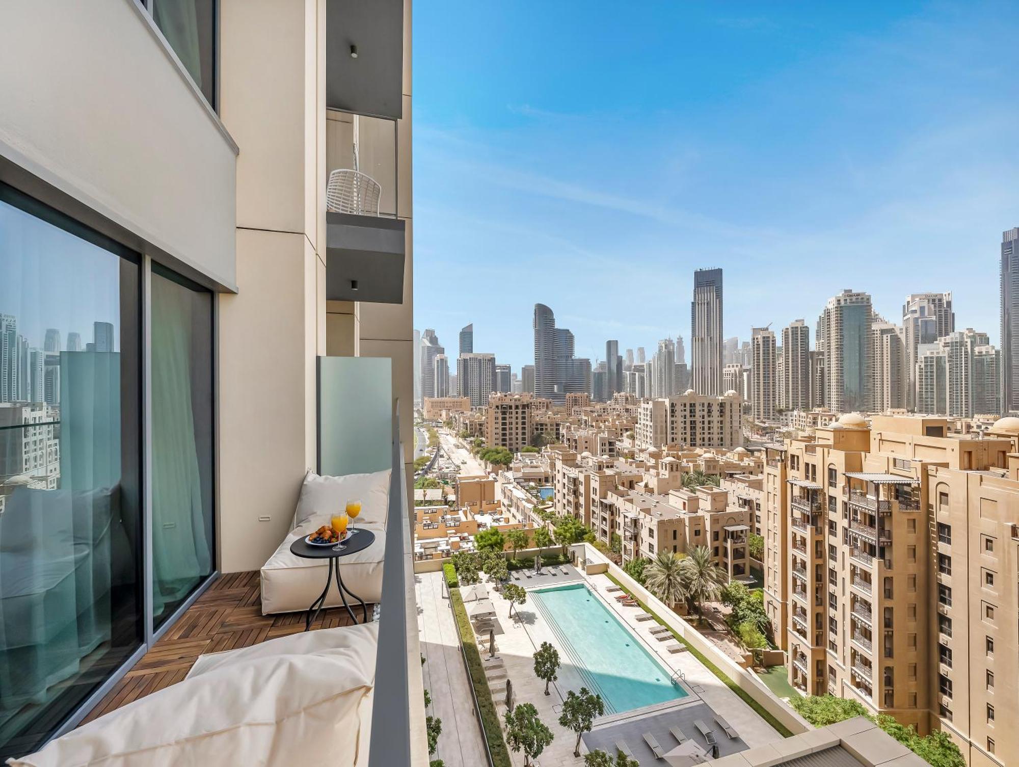 Smartstay At Burj Royale - Full Burj Khalifa View - Brand New Luxury Apartment