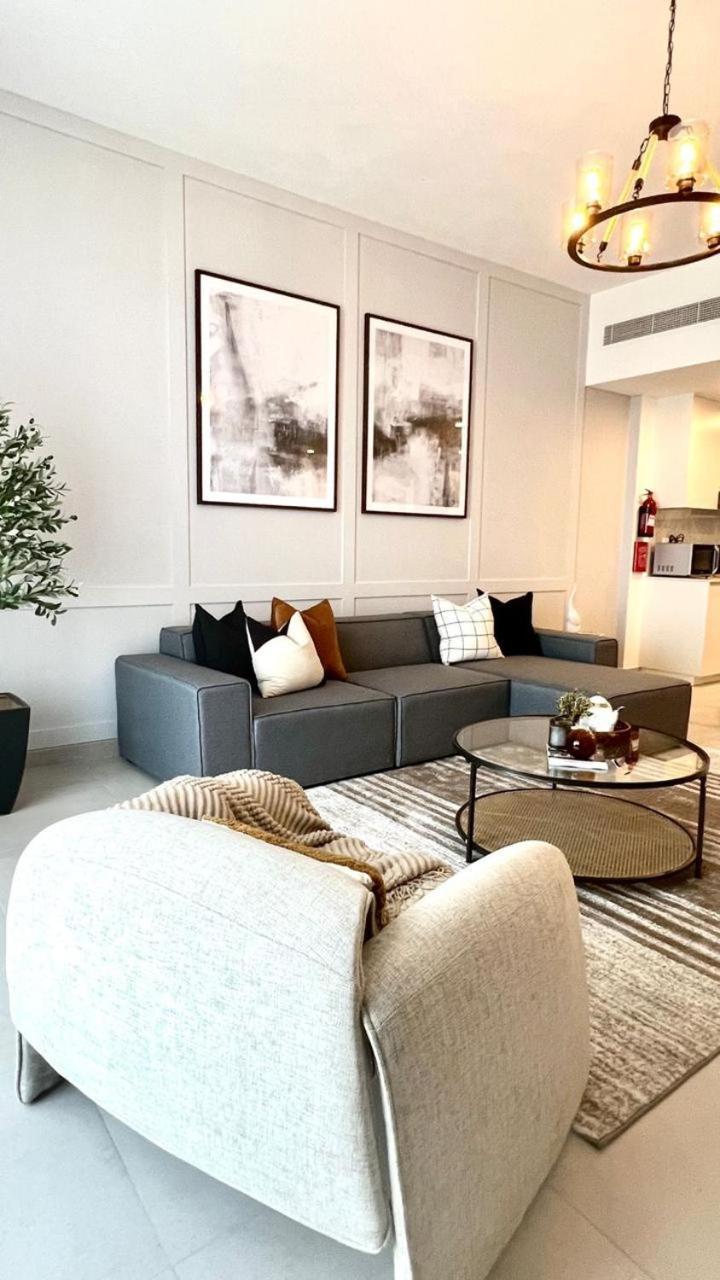 White Sage - Bright And Spacious 1br In Mjl Apartment