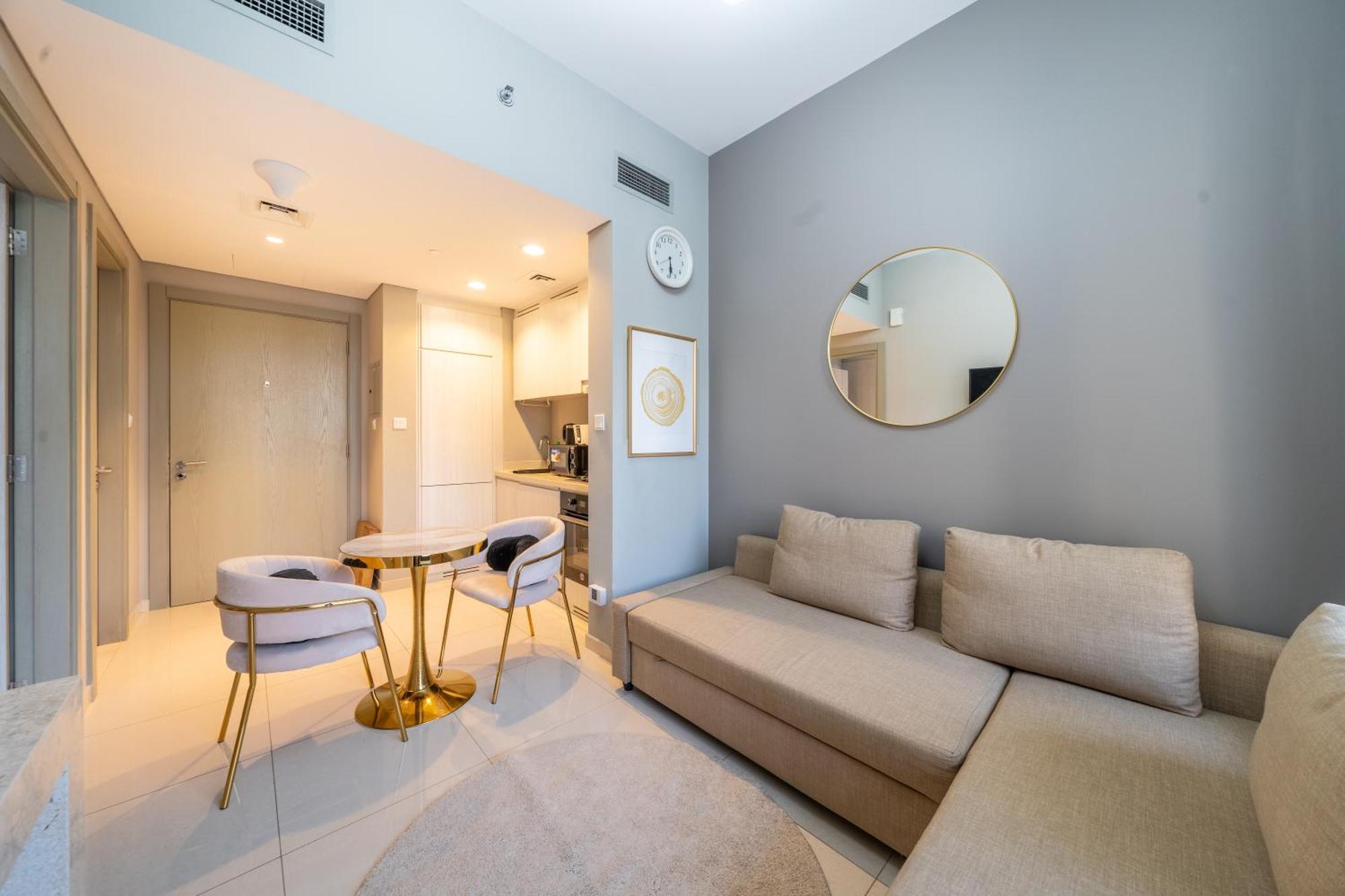 Apartment Homes Beyond L 1br Close To Business Bay Metro *