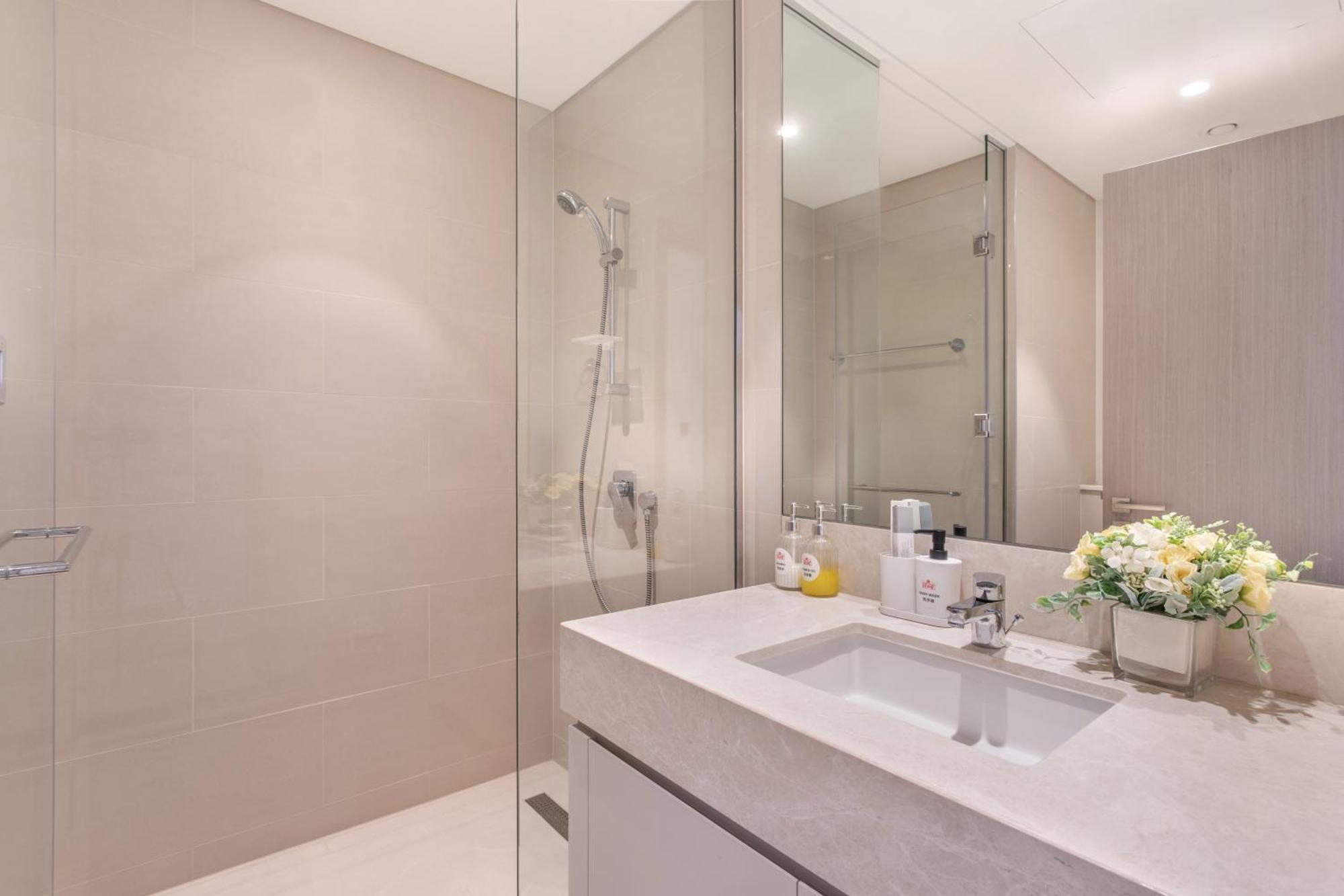 Iconic Burj Khalifa 2 Bedroom Downtown By Gua Gua Holiday *