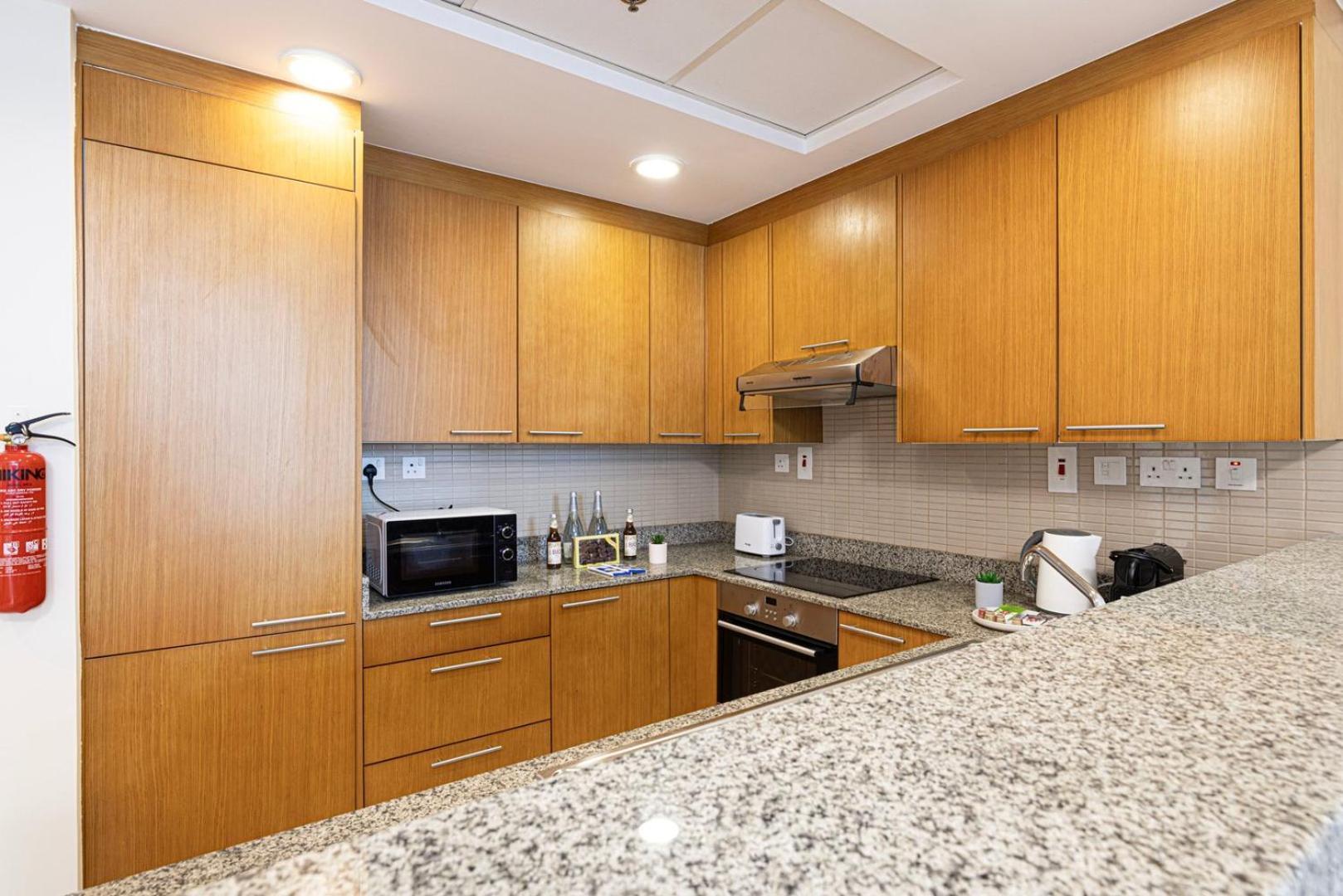 Apartment Modern In Bay Square Business Bay Dubai