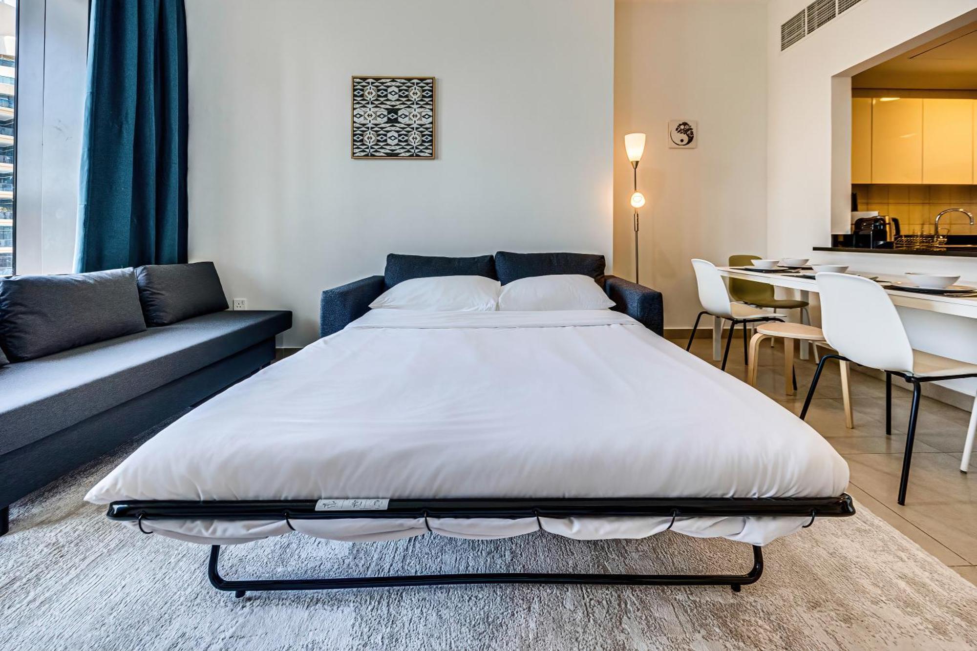 Apartment 5 Star Sparkle Tower By Swarovski, Marina