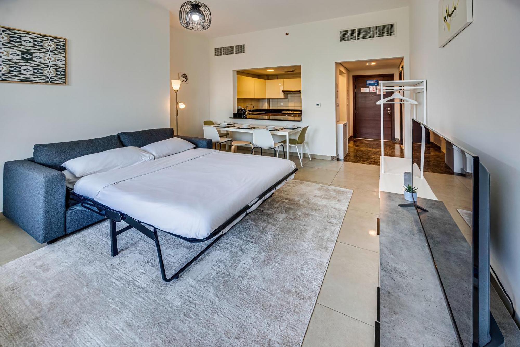 5 Star Sparkle Tower By Swarovski, Marina Apartment Dubai