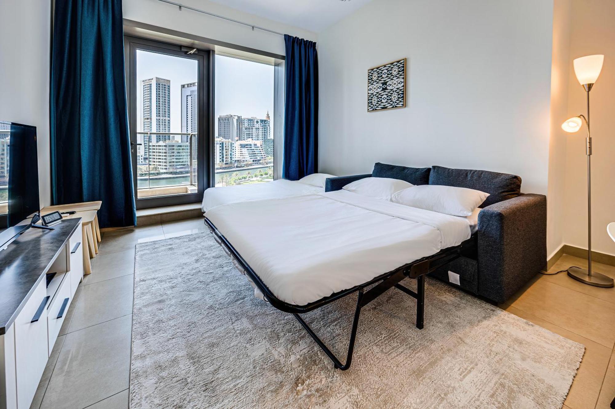 Apartment 5 Star Sparkle Tower By Swarovski, Marina Dubai
