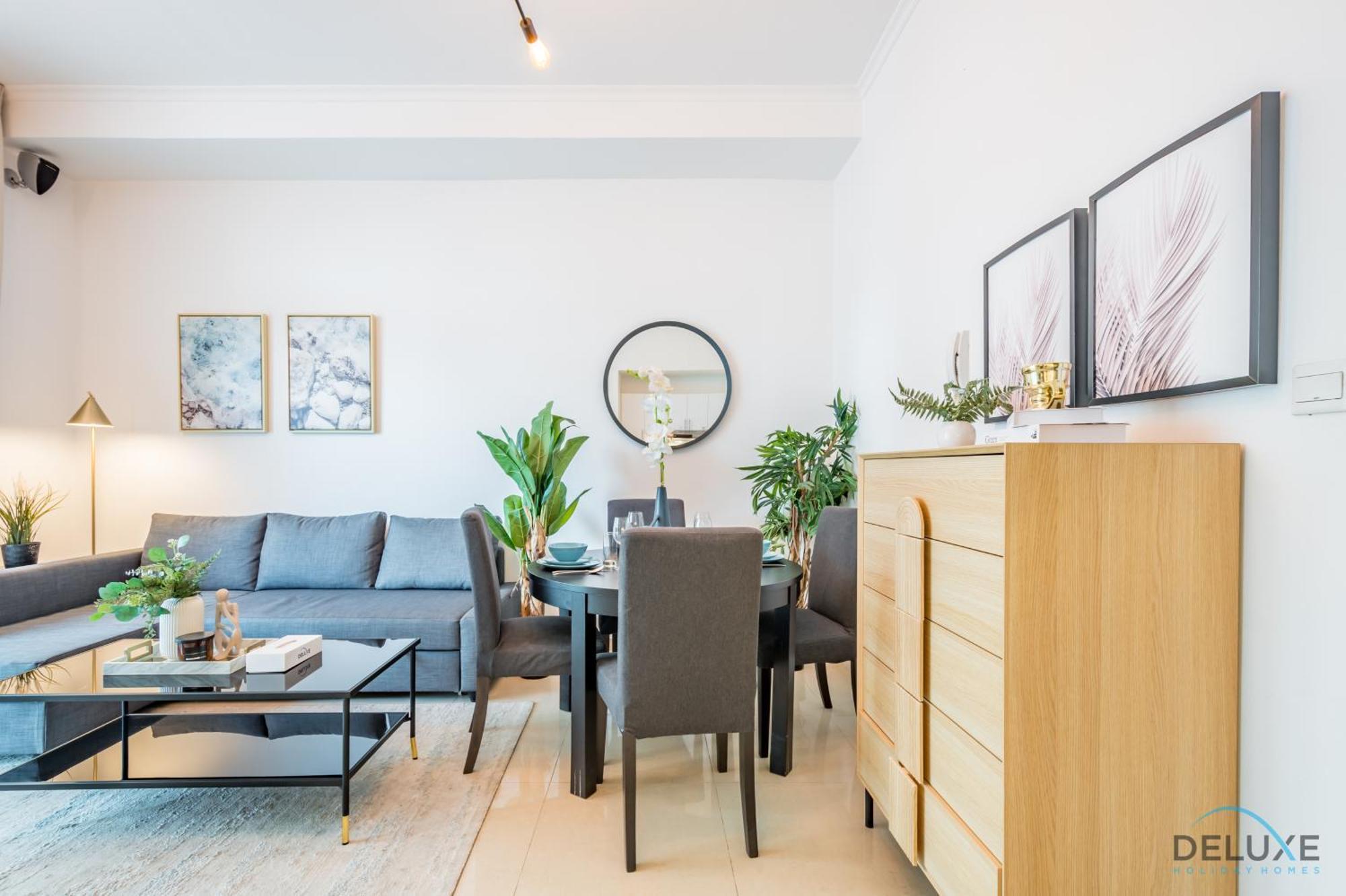 Apartment Captivating 1br At Dec Towers Marina By Deluxe Homes