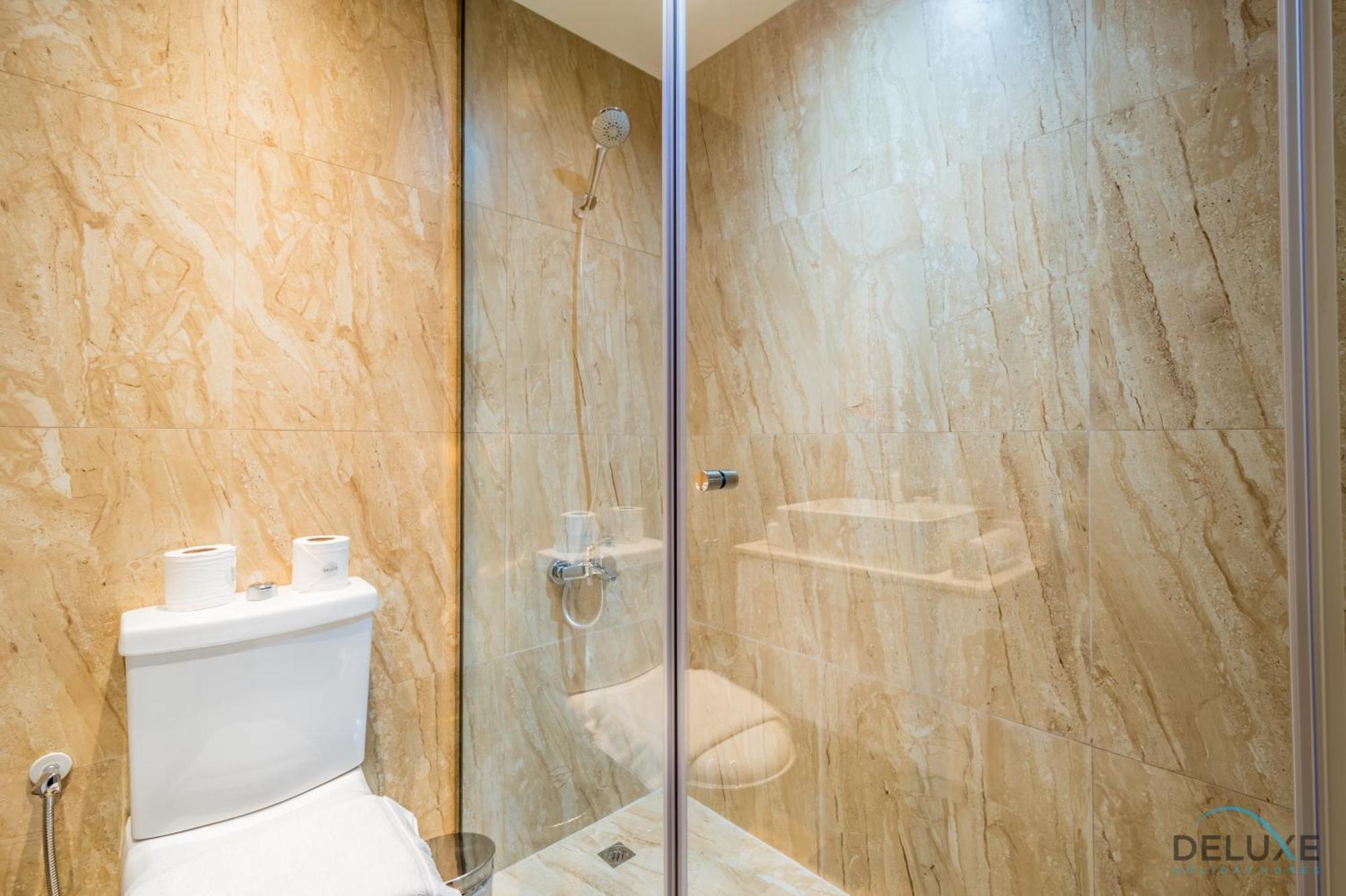 Apartment Captivating 1br At Dec Towers Marina By Deluxe Homes *