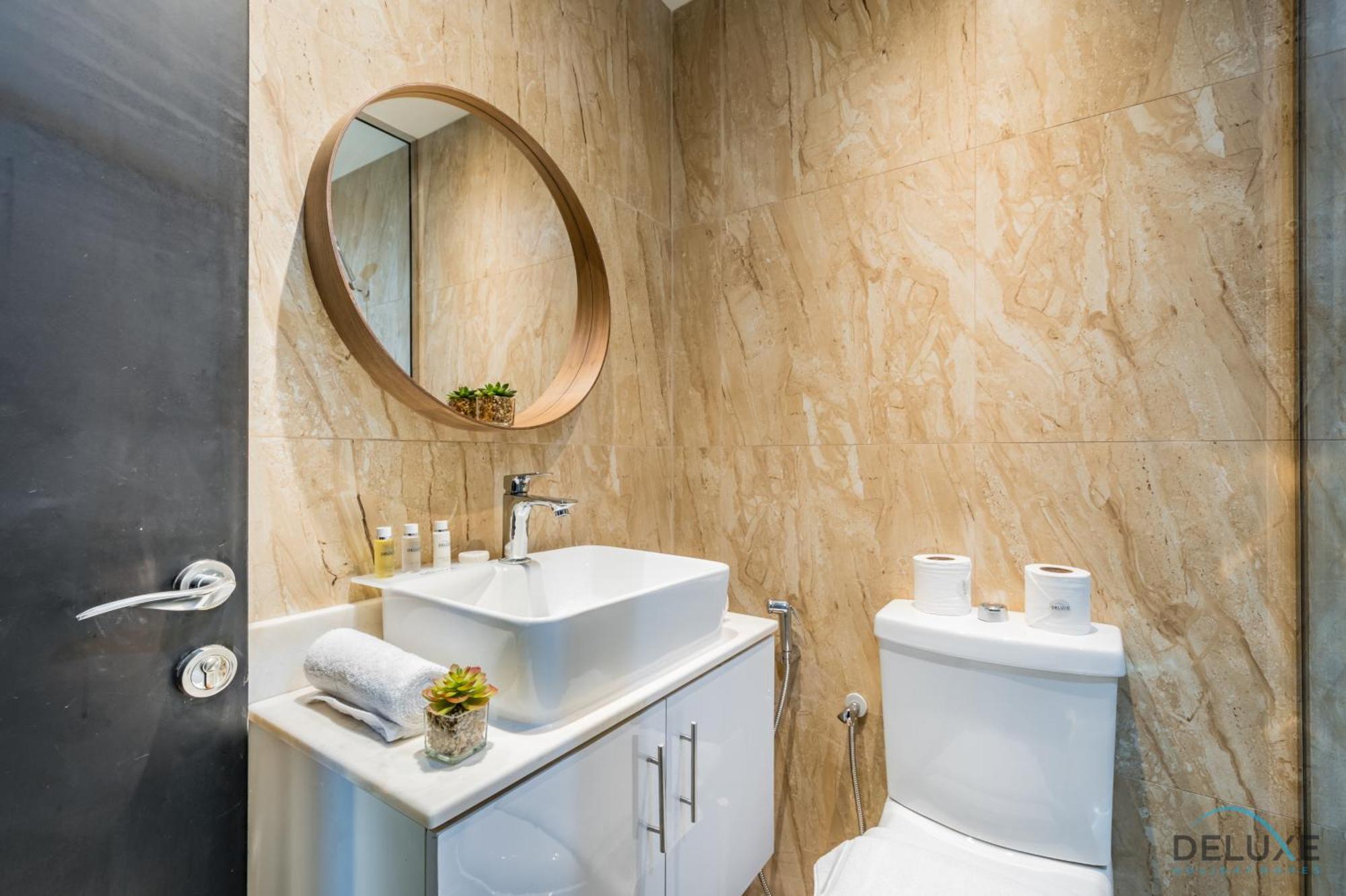 Apartment Captivating 1br At Dec Towers Marina By Deluxe Homes