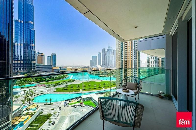 Spectacular Views Of Burj & Fountain - 2 Br Dubai