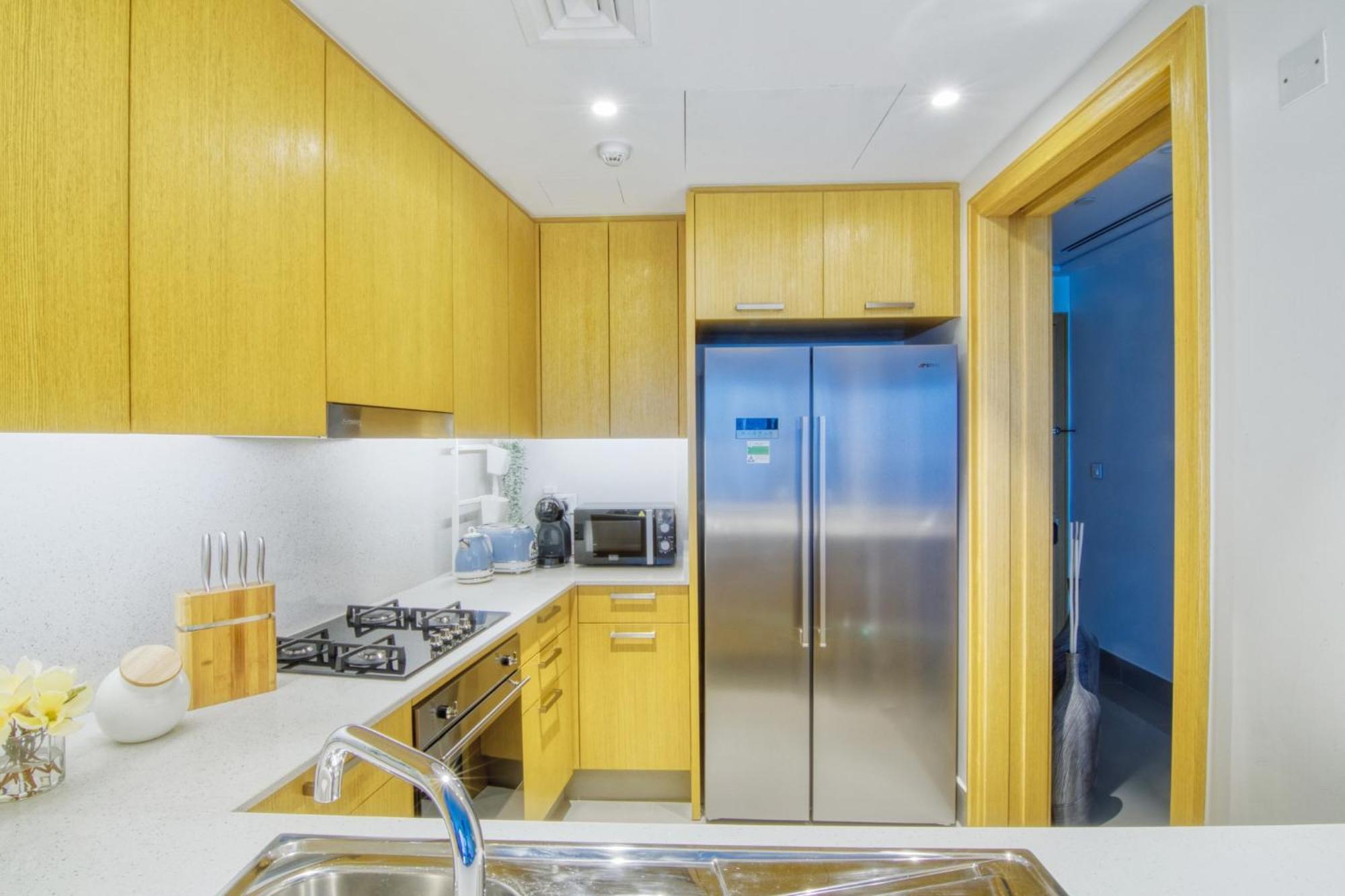 Spectacular Views Of Burj & Fountain - 2 Br Apartment