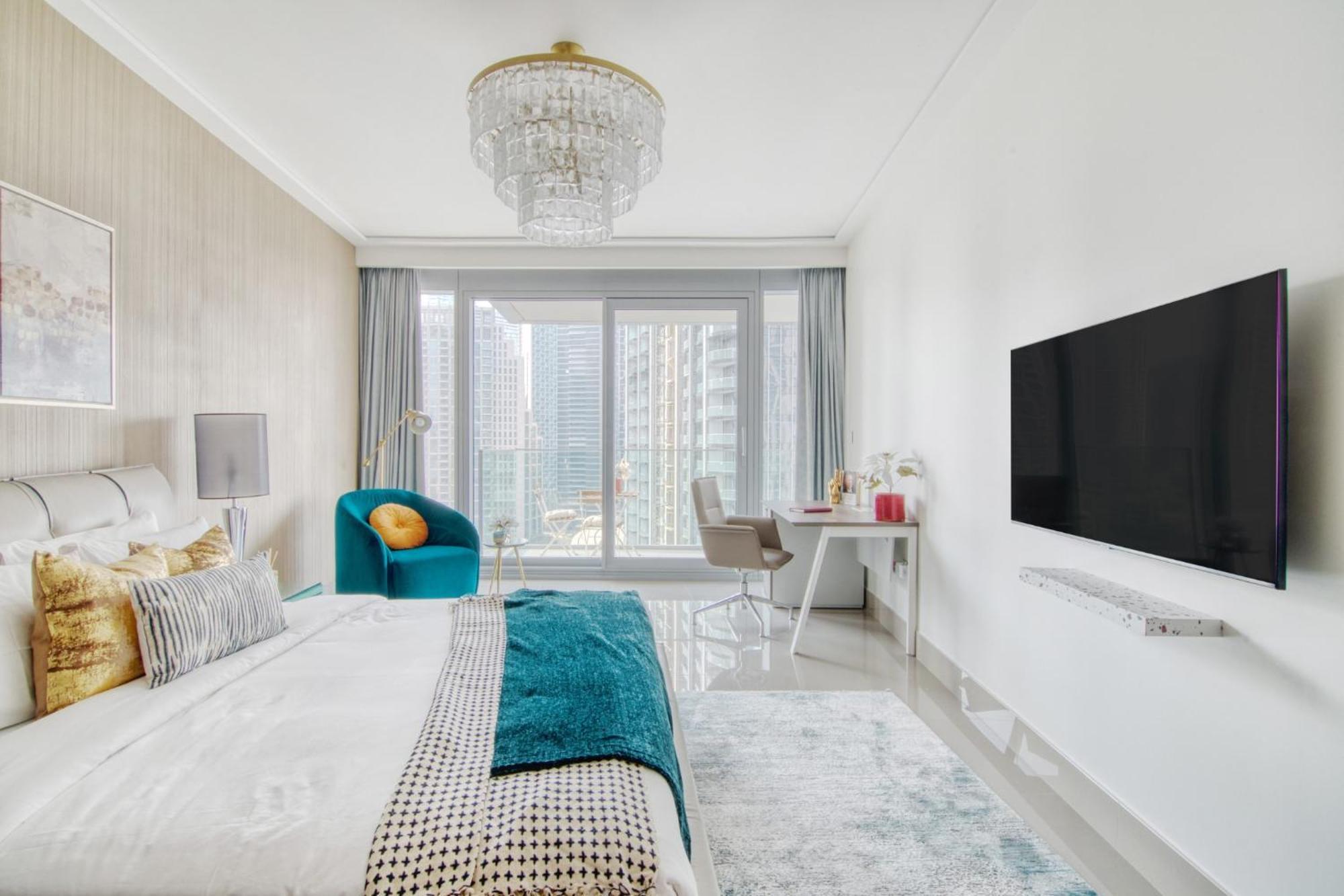 Spectacular Views Of Burj & Fountain - 2 Br Dubai