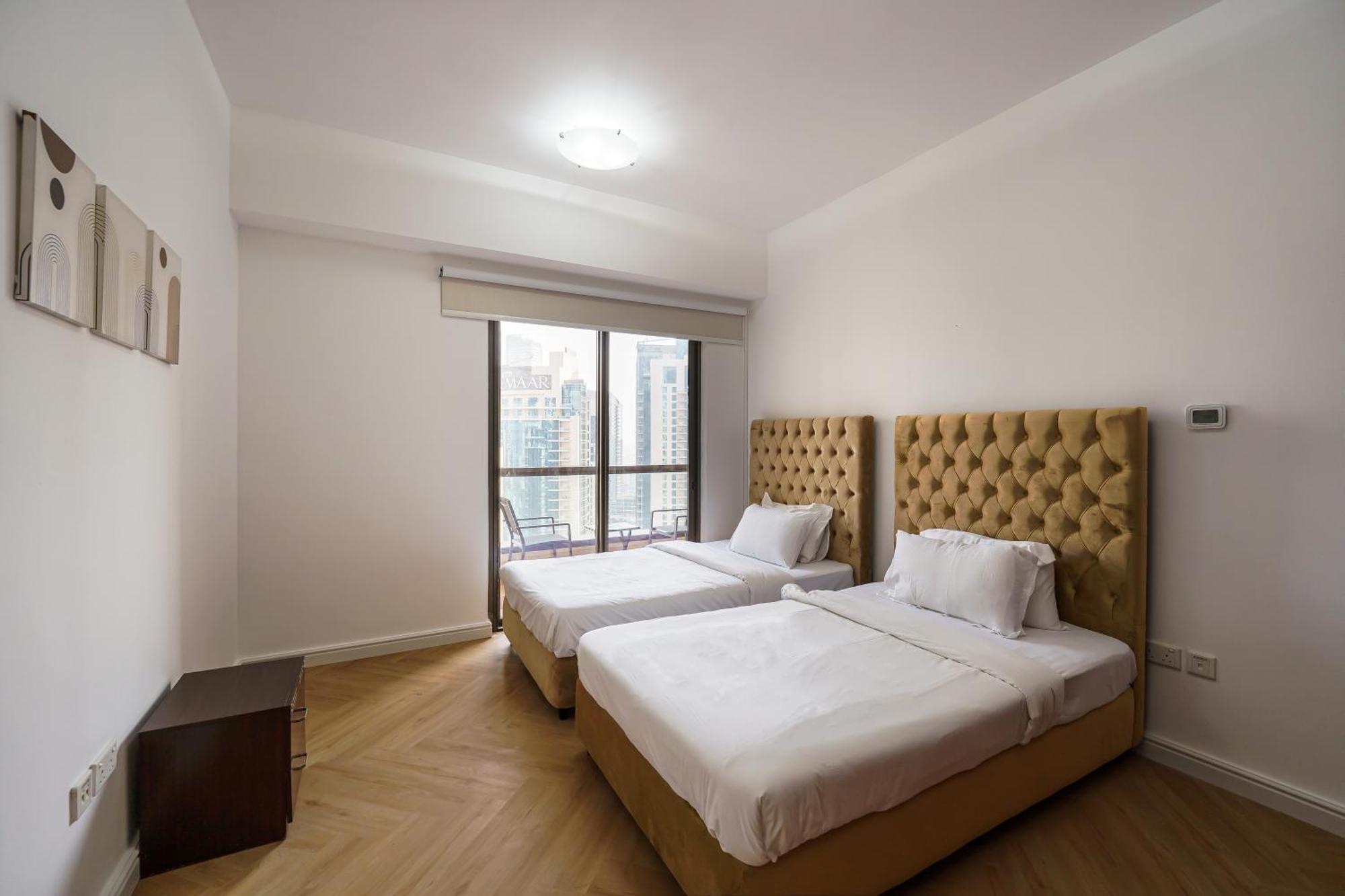 Apartment First Class In Heart Of Jbr, Steps To The - 121 Living