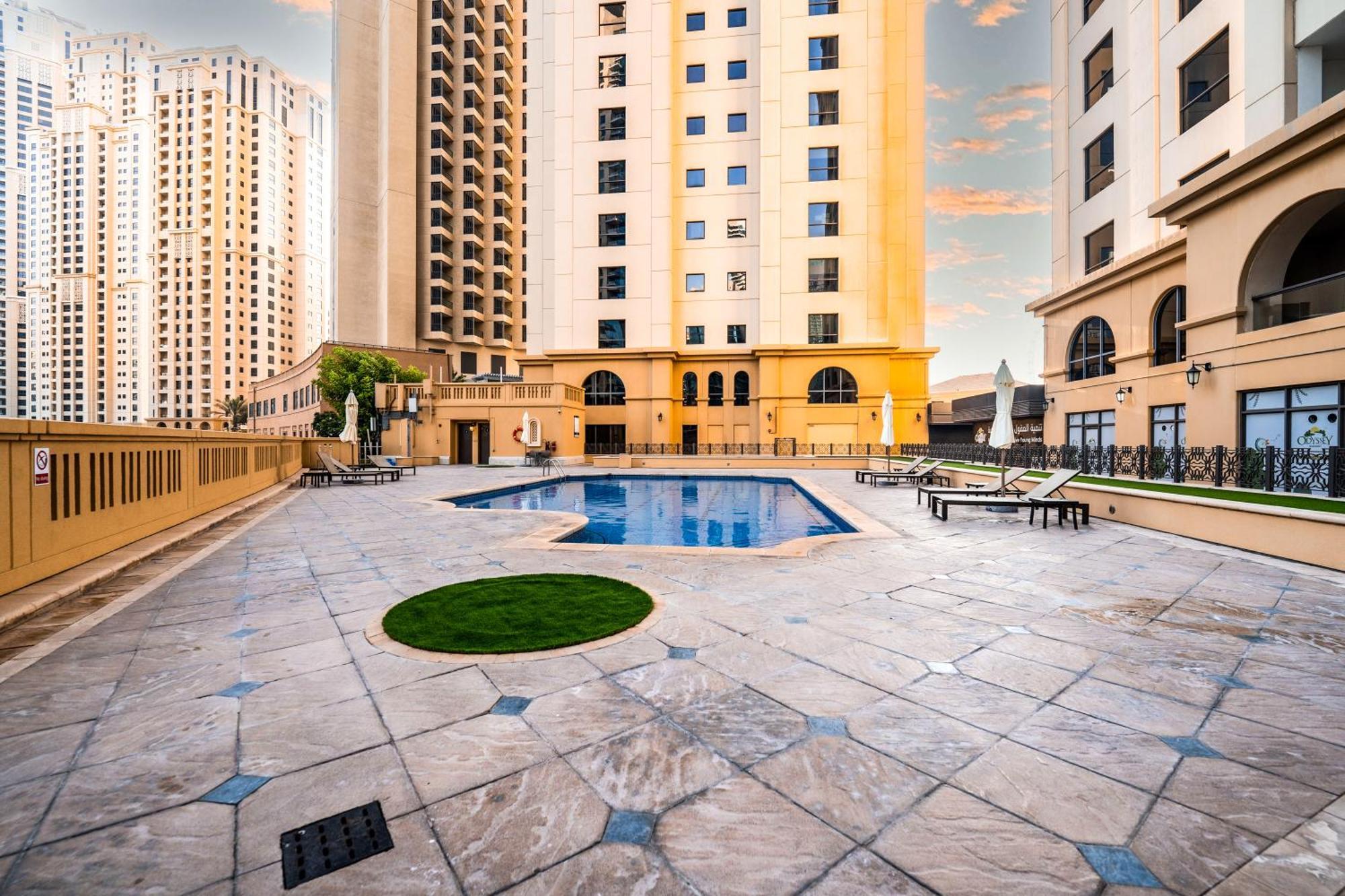First Class In Heart Of Jbr, Steps To The - 121 Living Apartment