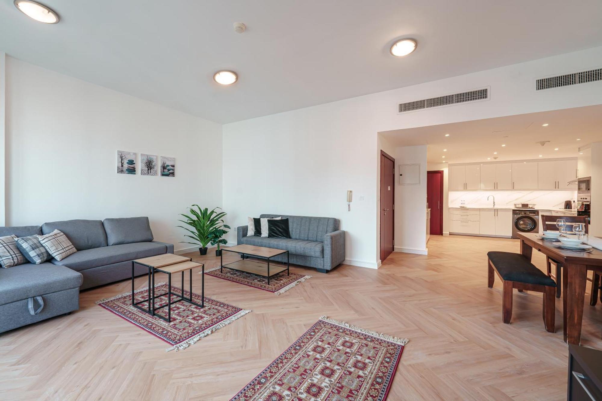 First Class In Heart Of Jbr, Steps To The - 121 Living Apartment *