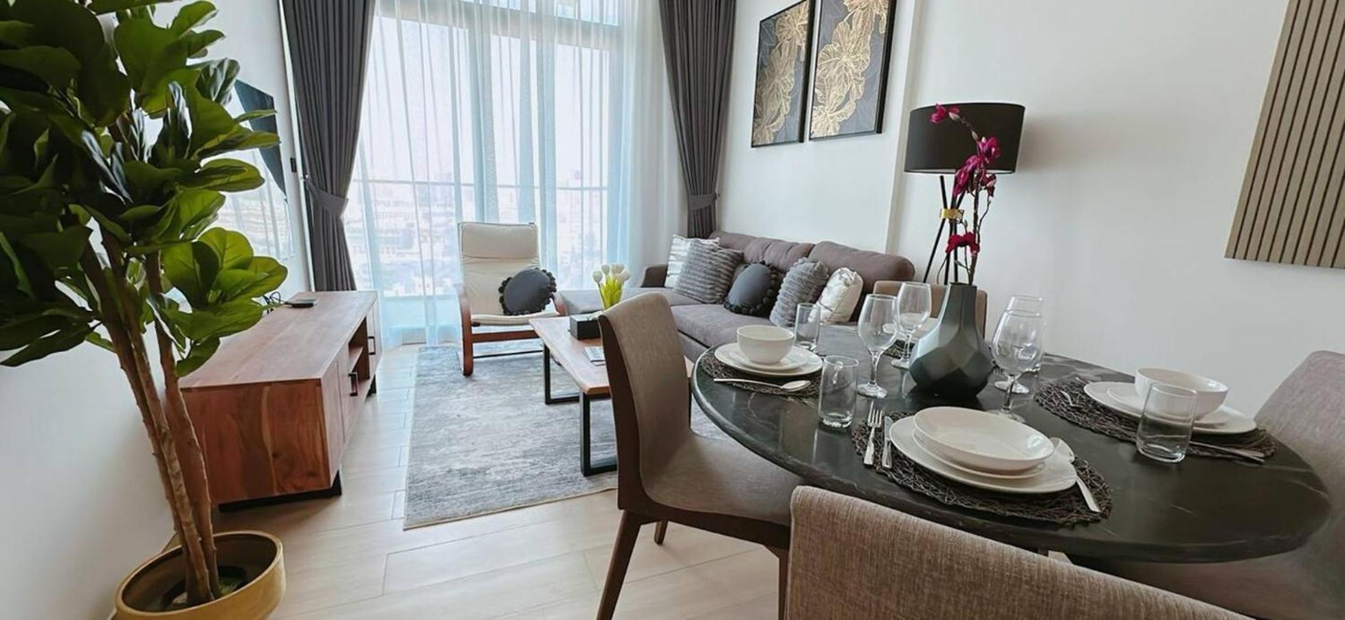 Premium 1br Fully Furnished With Balcony Apartment