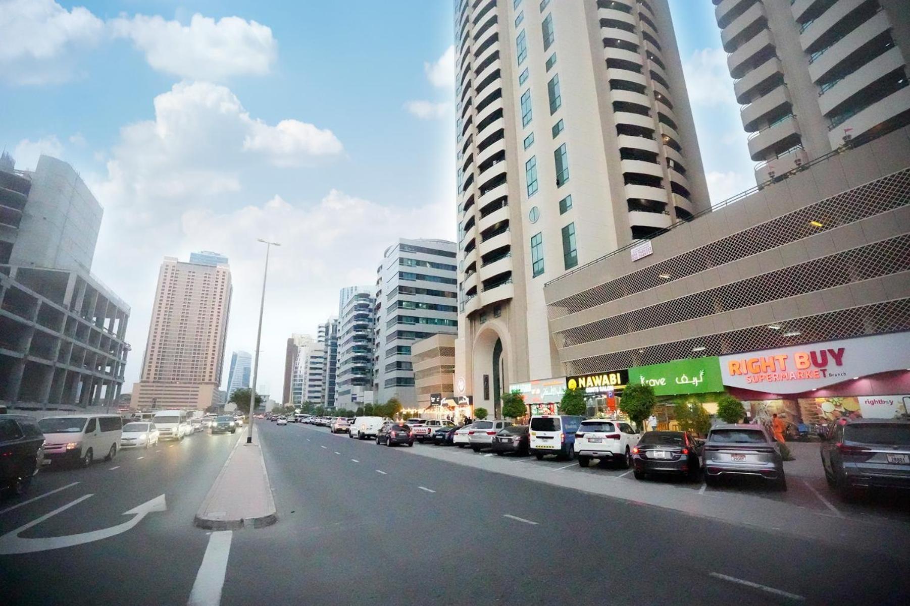 Homestay Pathfinder Partition In Barsha Heights Tecom *